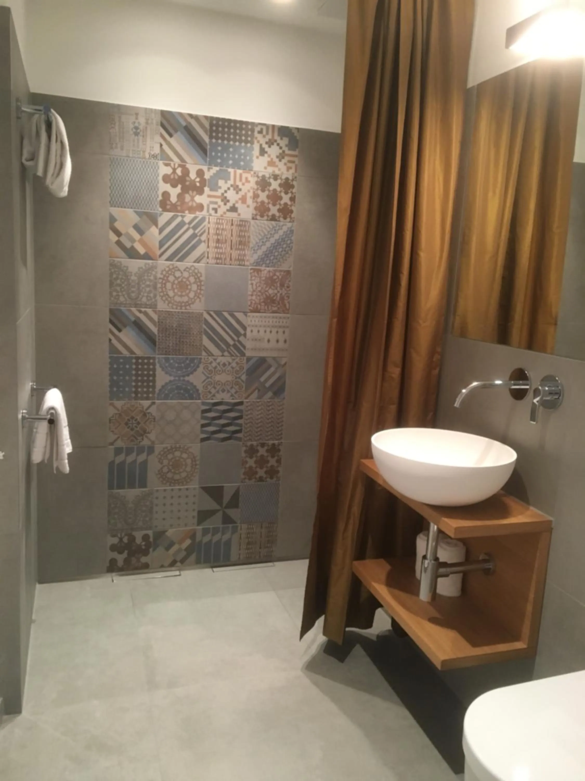 Bathroom in Hotel im Bunker