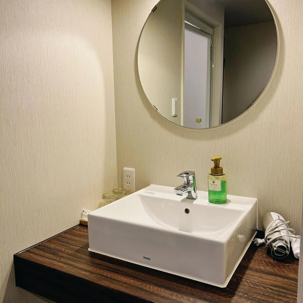 Photo of the whole room in AYA Hotel