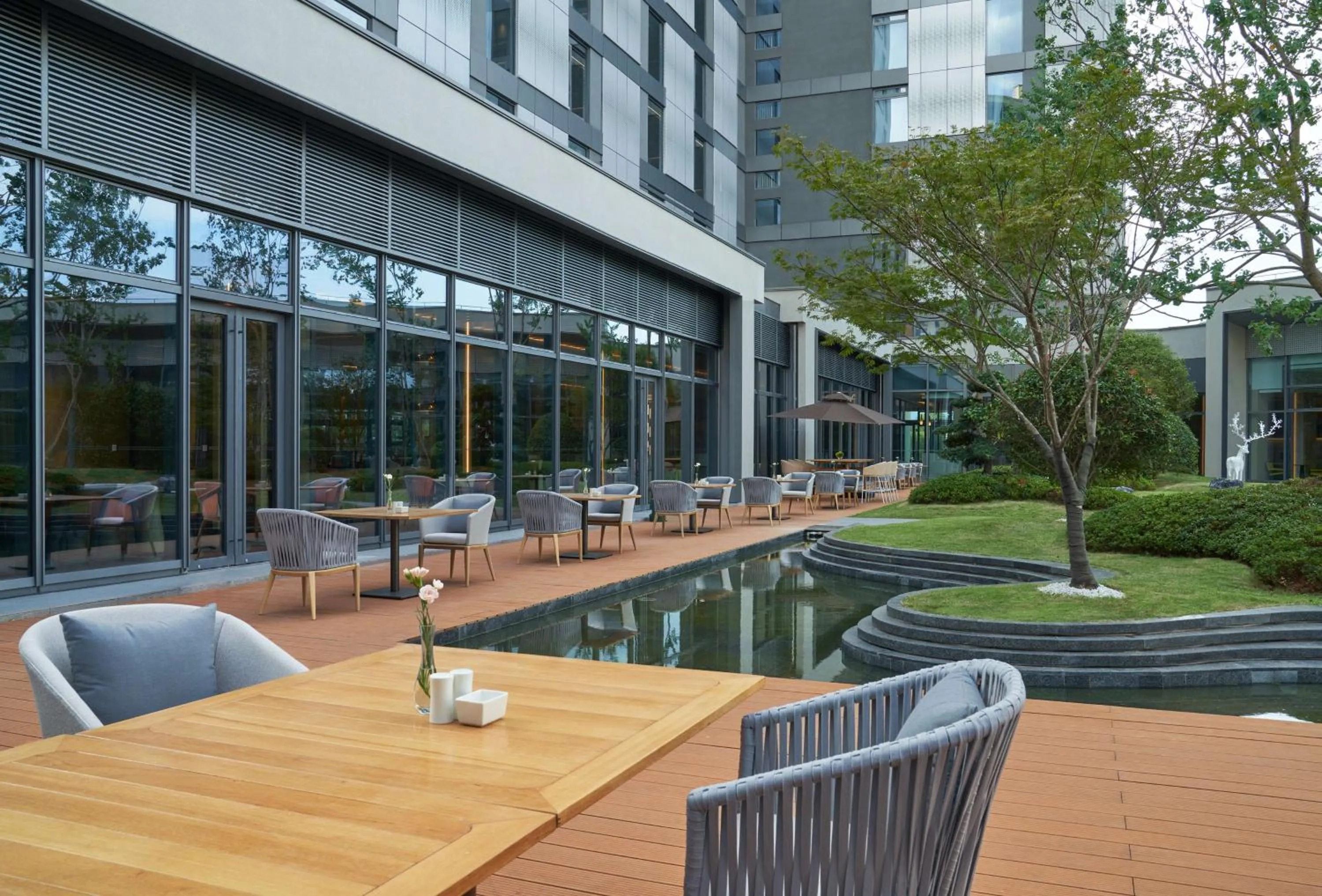 Restaurant/places to eat in Hyatt Place Huangshan Train Station