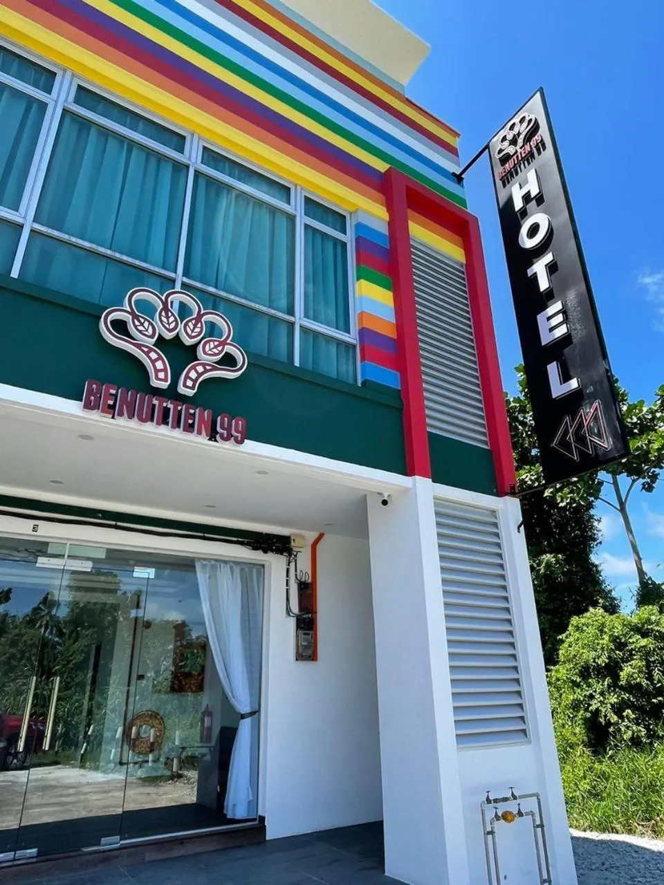 Property building in BENUTTEN 99 HOTEL