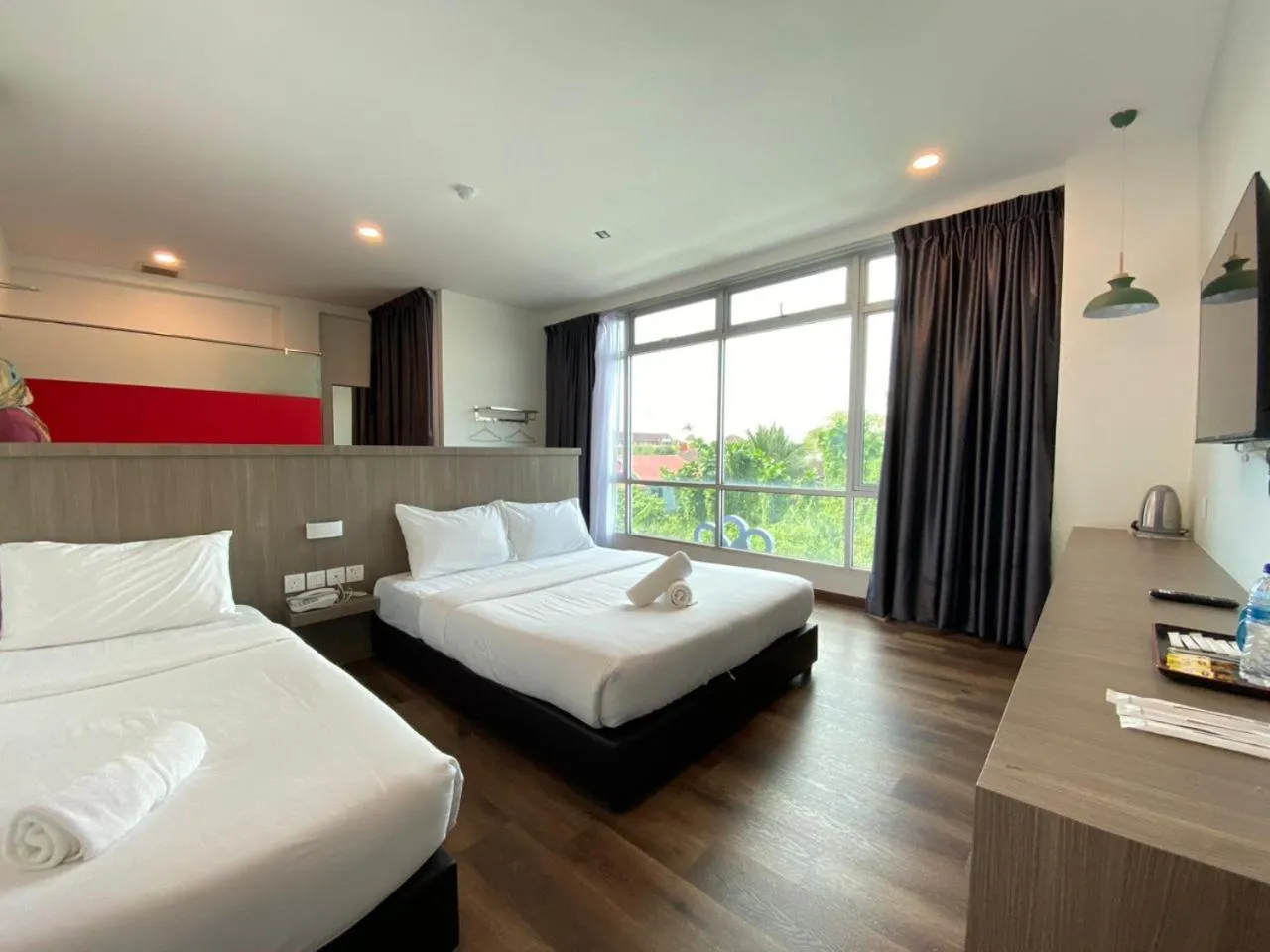 Bedroom, Bed in BENUTTEN 99 HOTEL