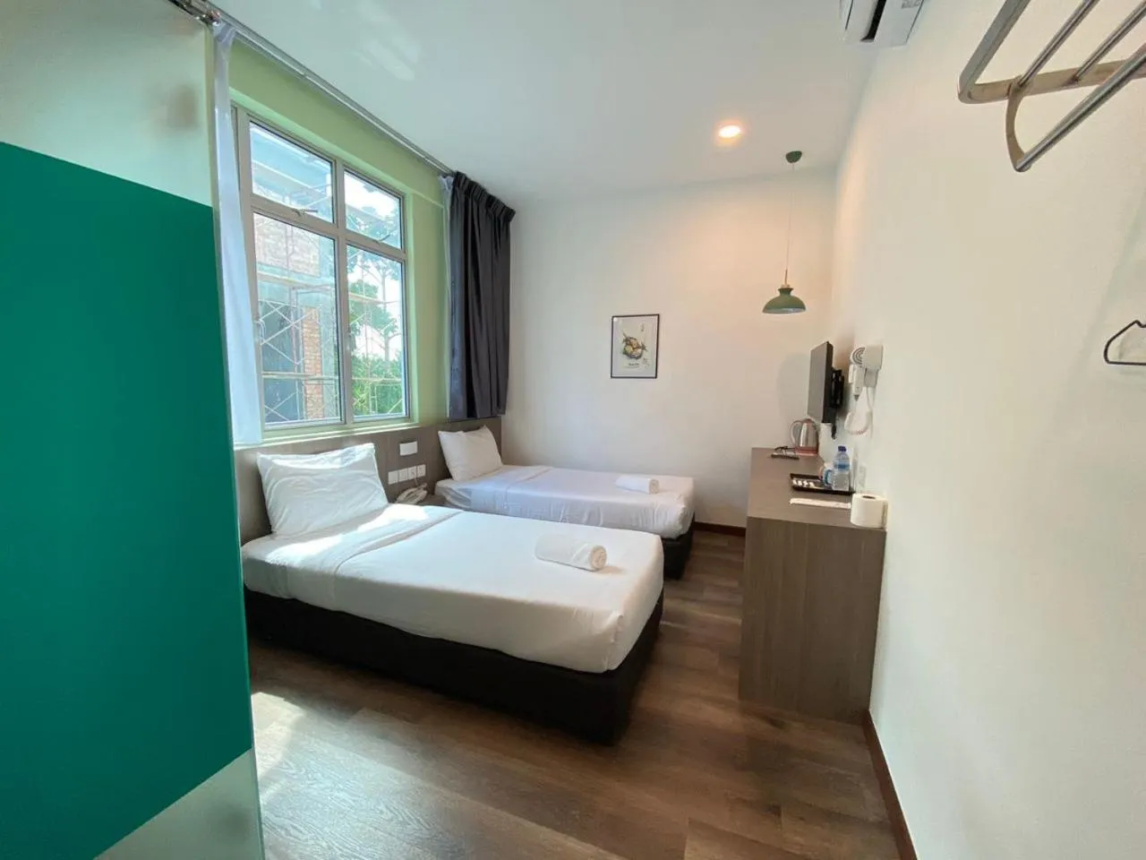 Bedroom, Bed in BENUTTEN 99 HOTEL