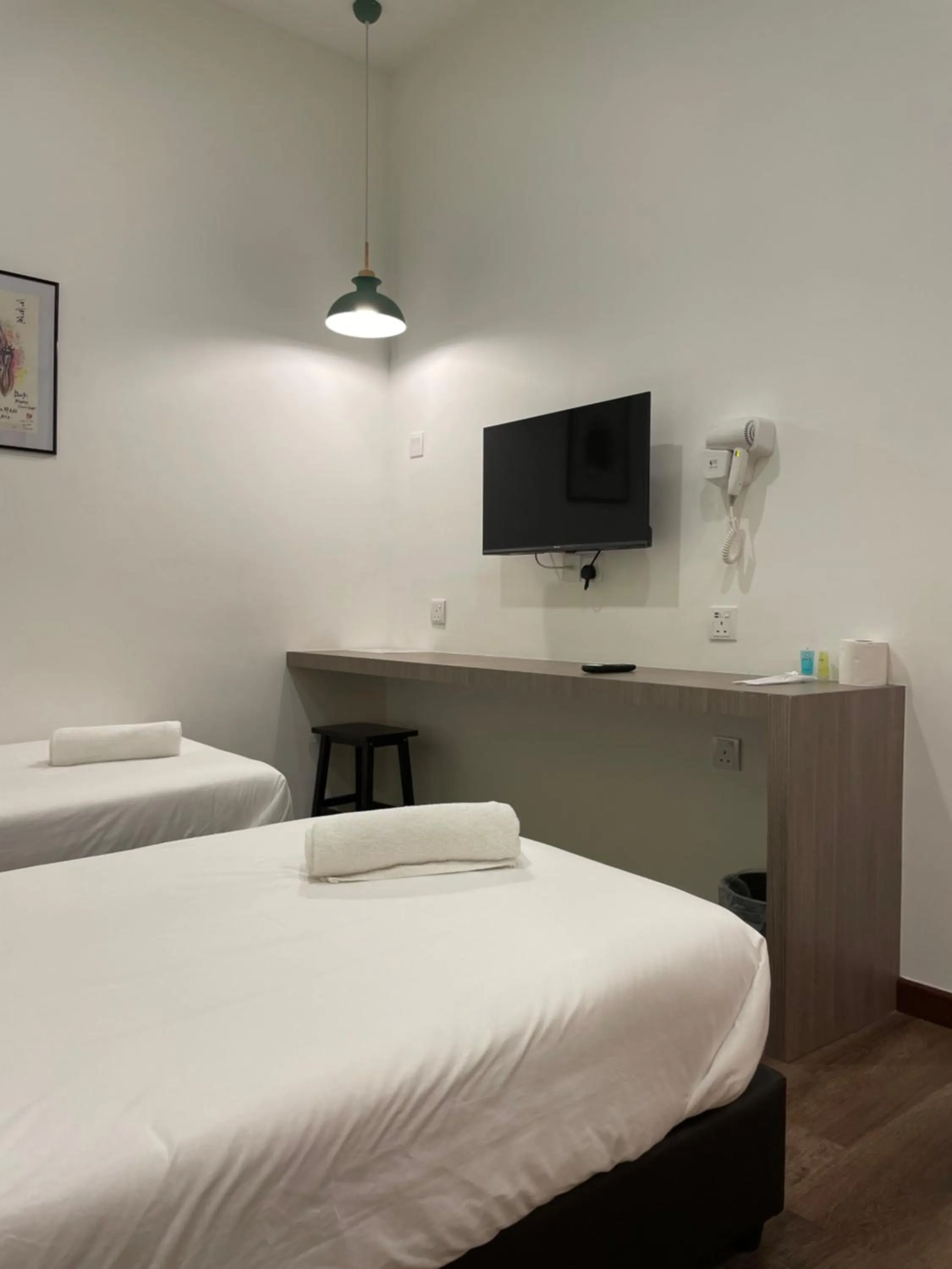 TV and multimedia, Bed in BENUTTEN 99 HOTEL