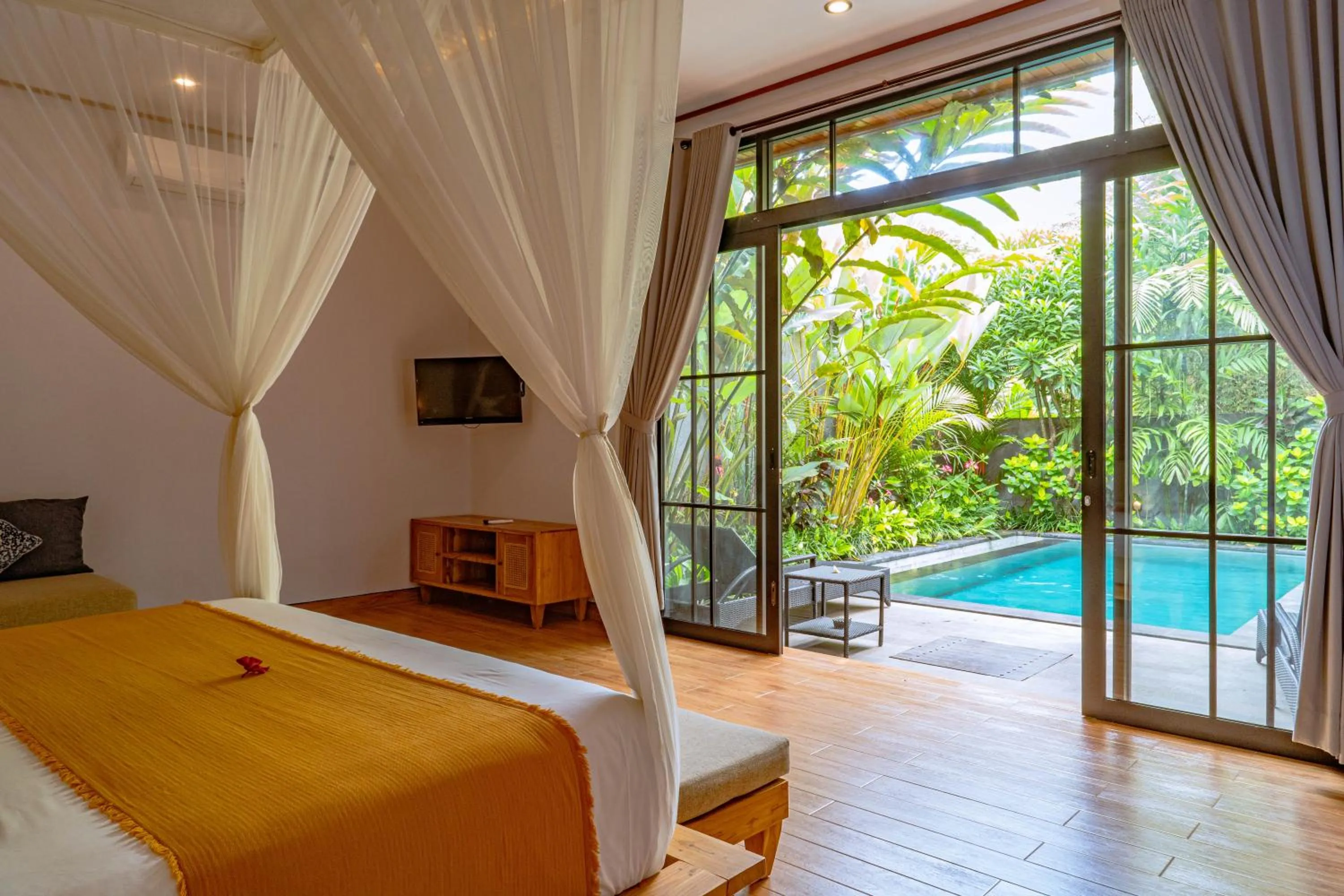 Bed in Sawitri Anandhita Luxury Villas
