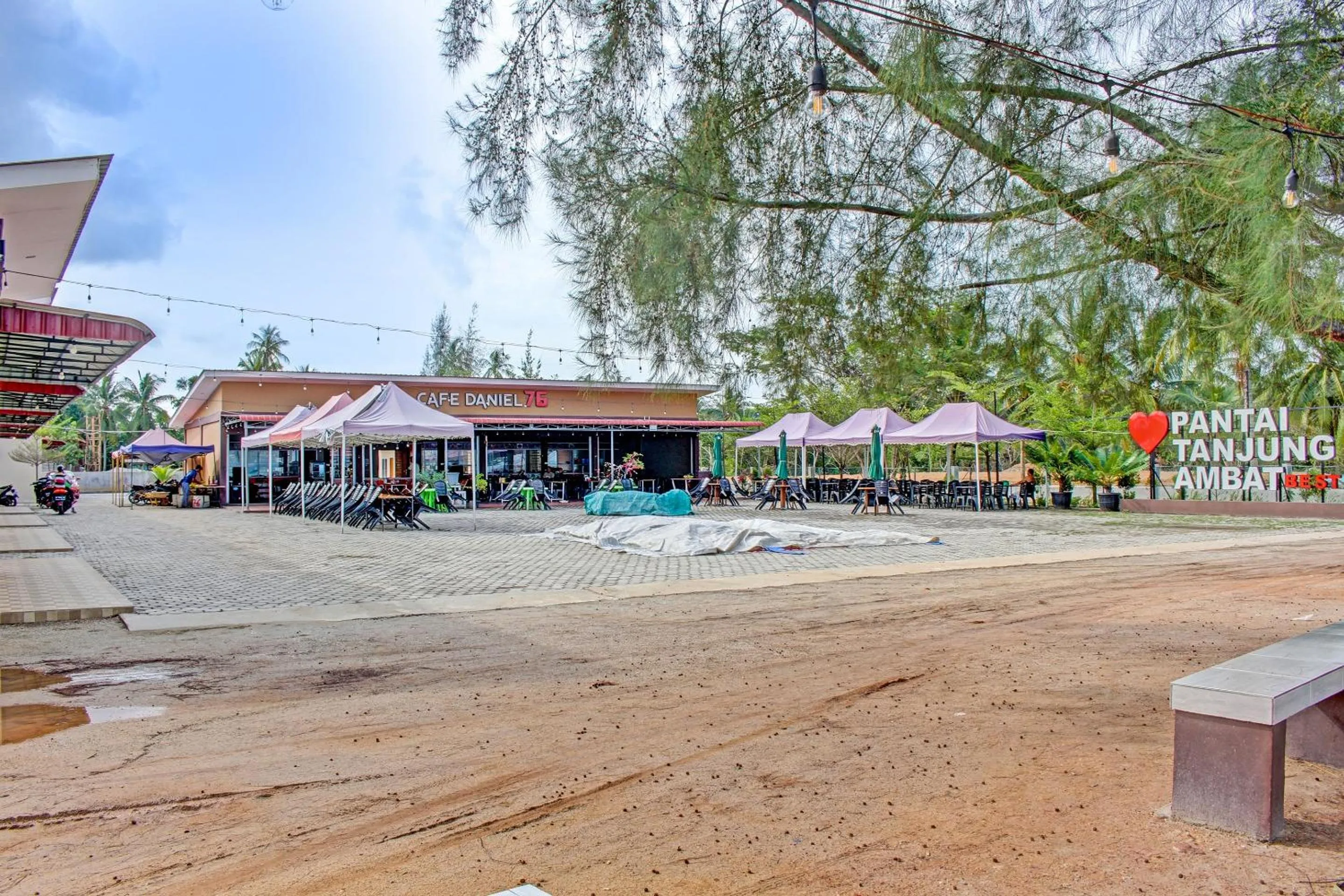 Facade/entrance in Hotel O Homestay Daniel 76NearTaman Hijau Karimun