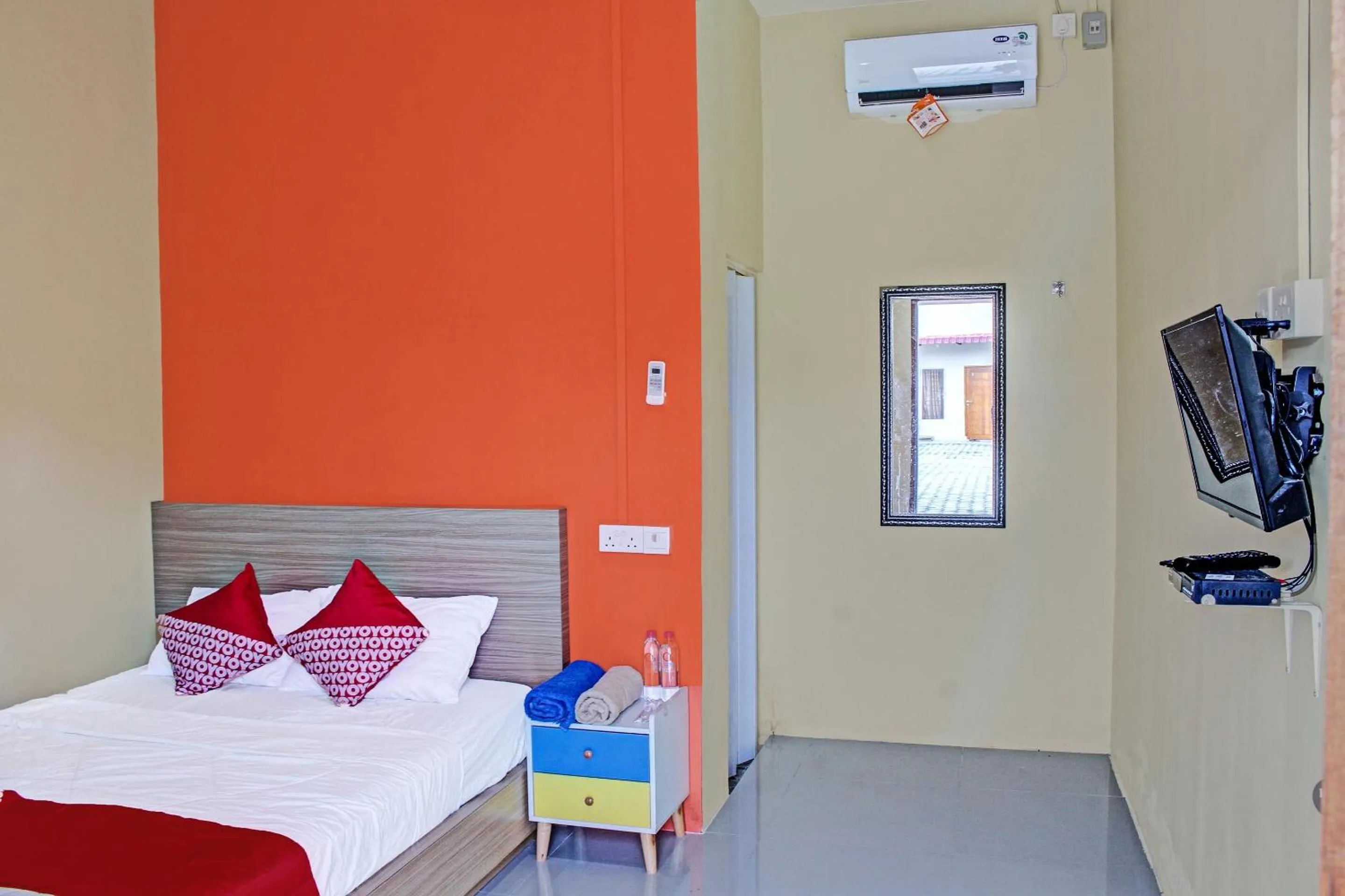 Bedroom, Bed in Hotel O Homestay Daniel 76NearTaman Hijau Karimun