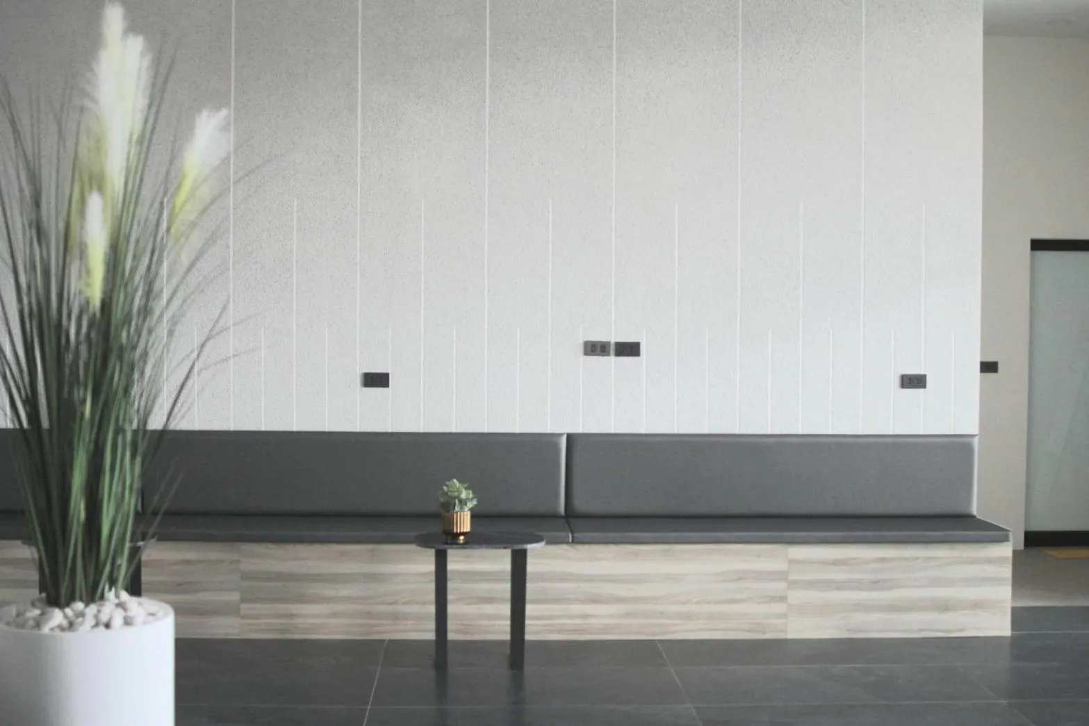 Lobby or reception in Double J Hotel