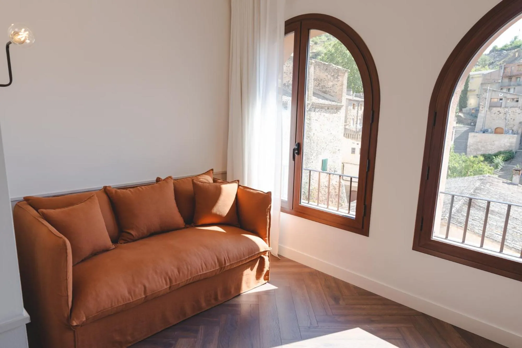Living room in ORA Hotel Priorat, a Member of Design Hotels