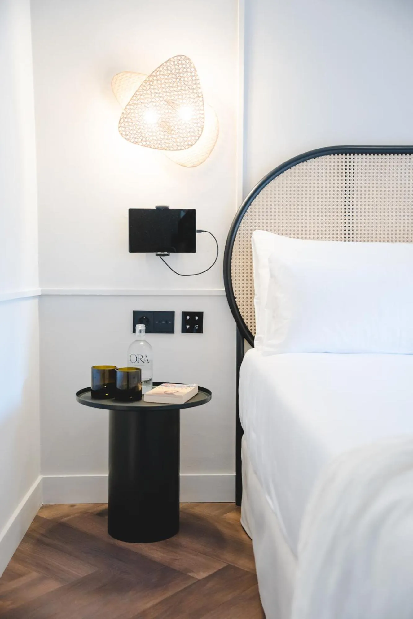 Bed in ORA Hotel Priorat, a Member of Design Hotels