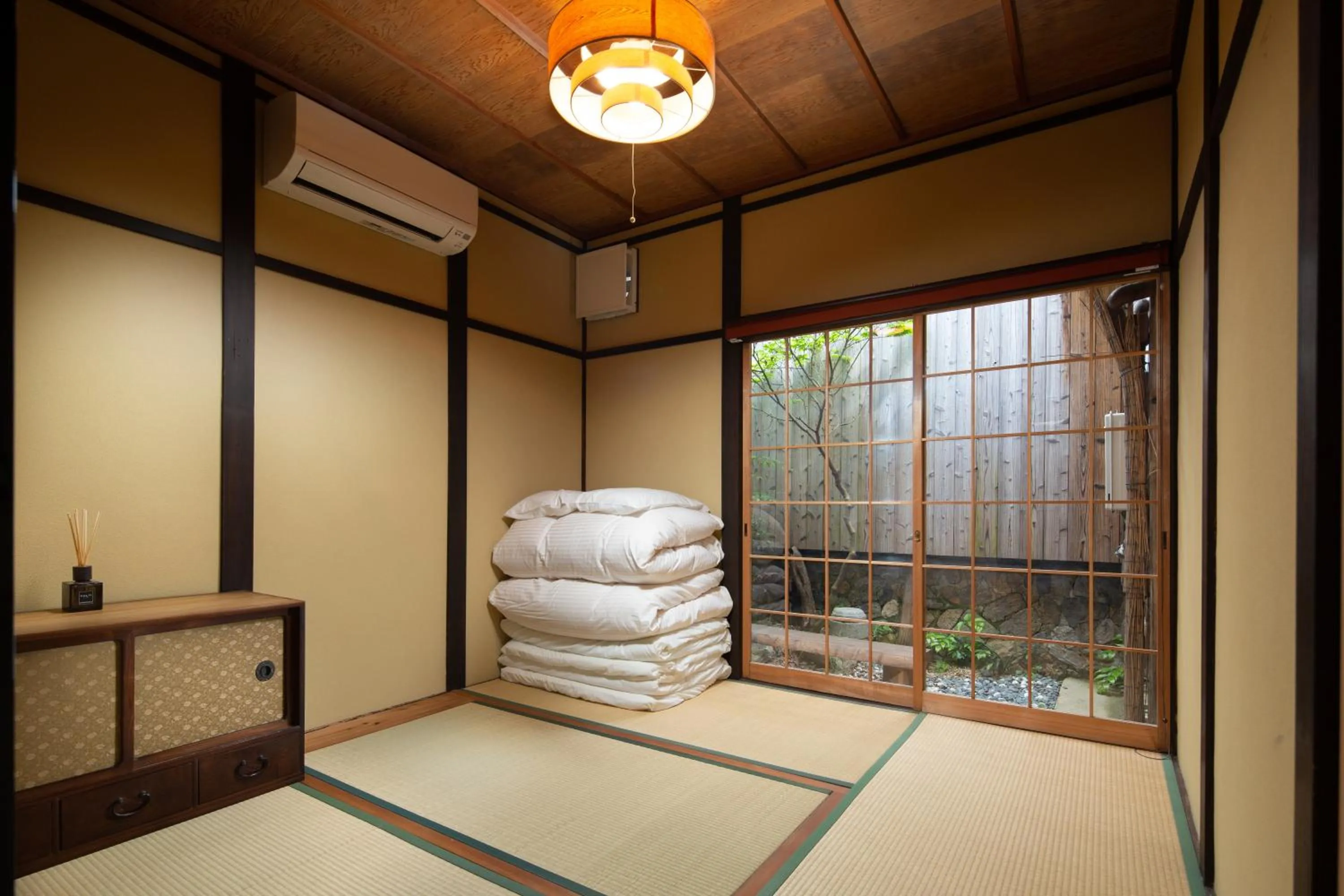 Seating area in Kanade Fushimiinari