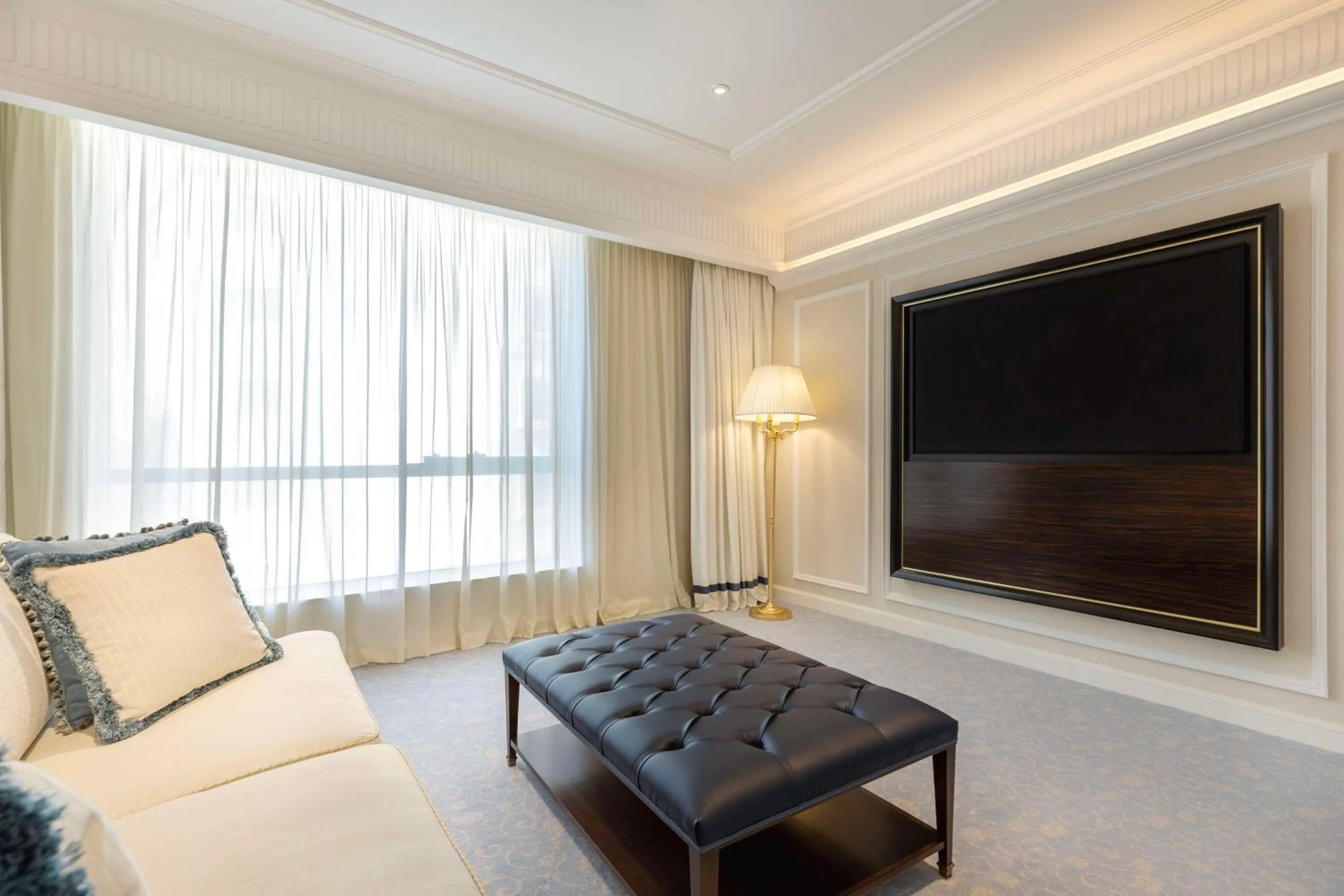 Living room in The Plaza Doha, LXR Hotels & Resorts