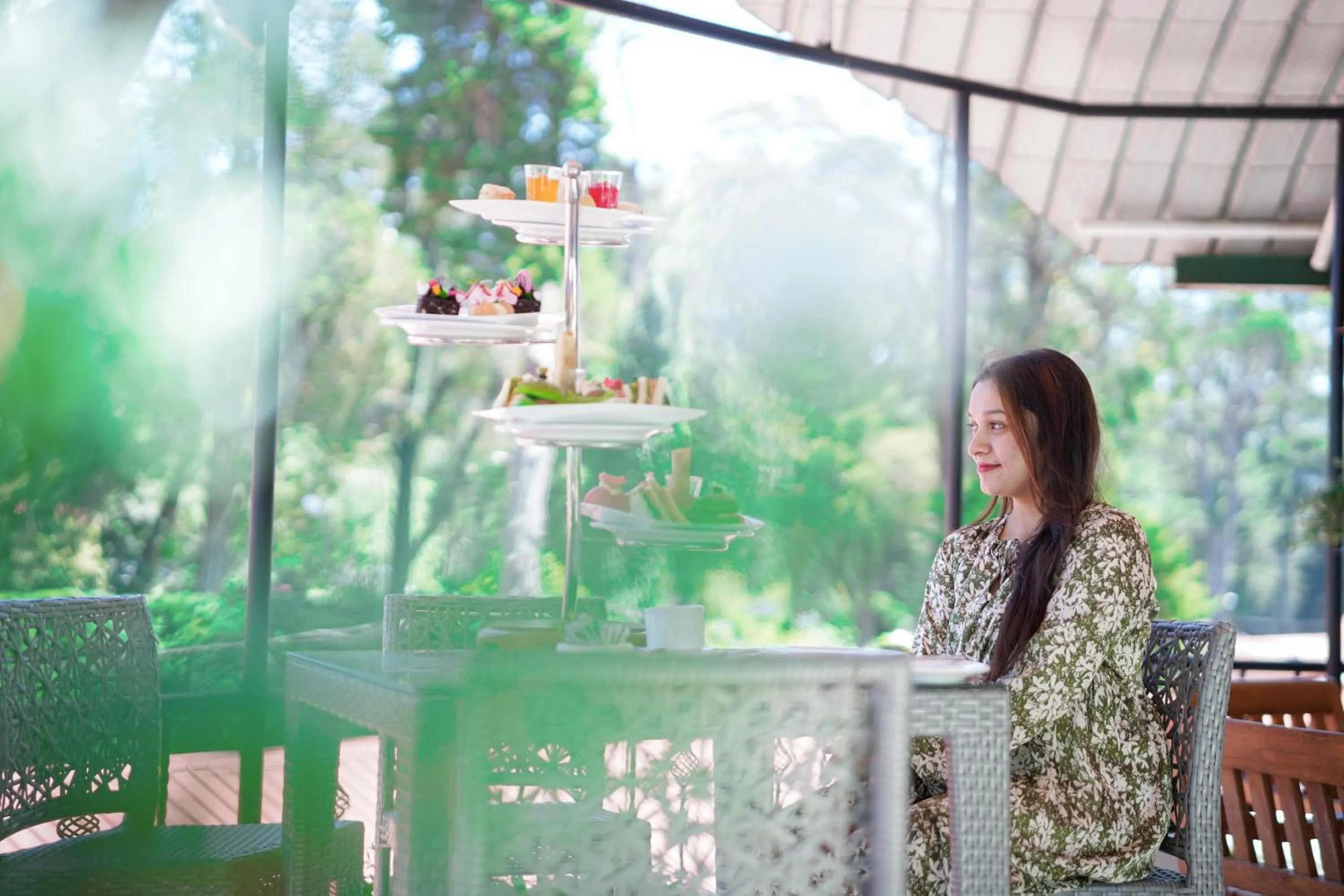 Dining area in Araliya Green Hills - Where Historic Charm Mingles with Natural Beauty