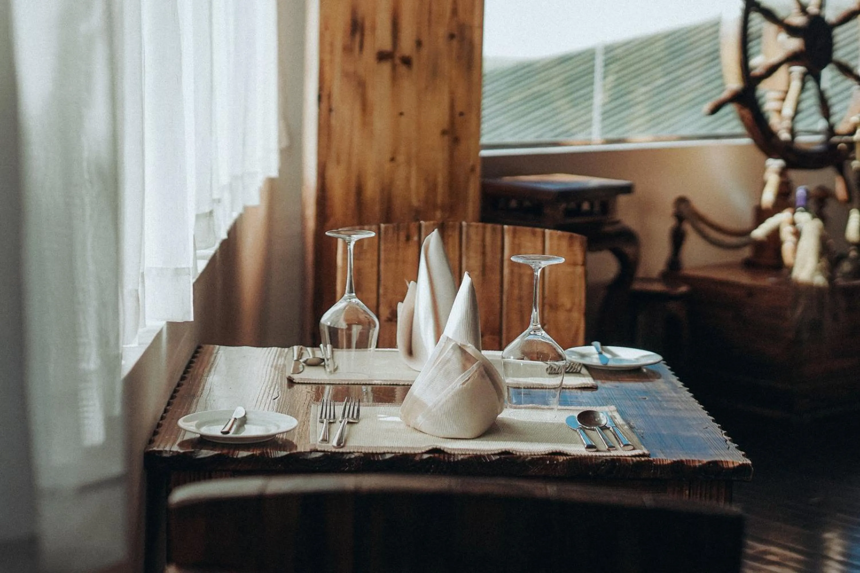 Dining area in Araliya Green Hills - Where Historic Charm Mingles with Natural Beauty