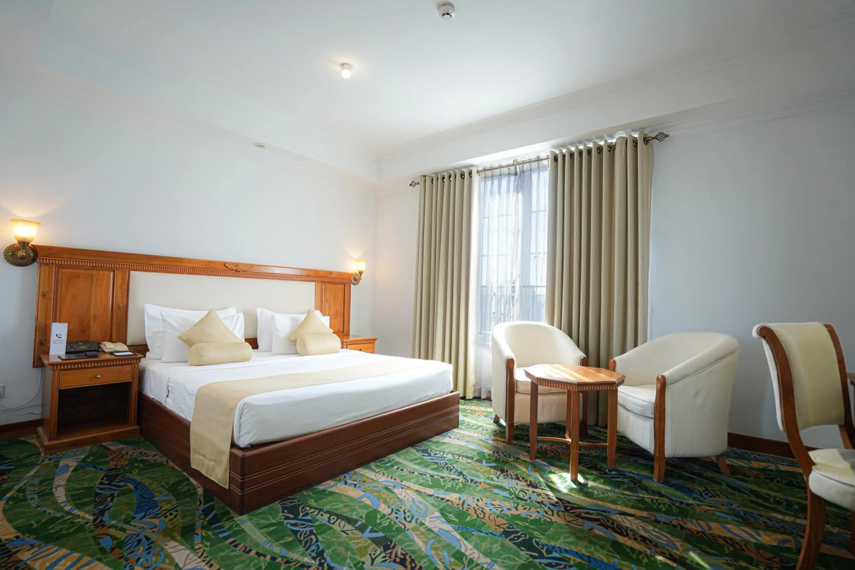 Photo of the whole room, Bed in Araliya Green Hills - Where Historic Charm Mingles with Natural Beauty