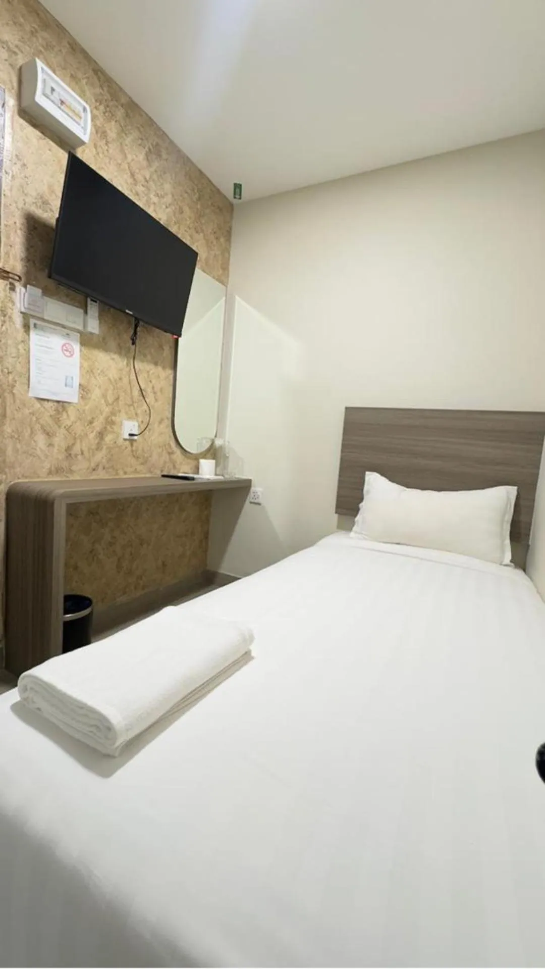 Bedroom, Bed in E Hotel Kulim