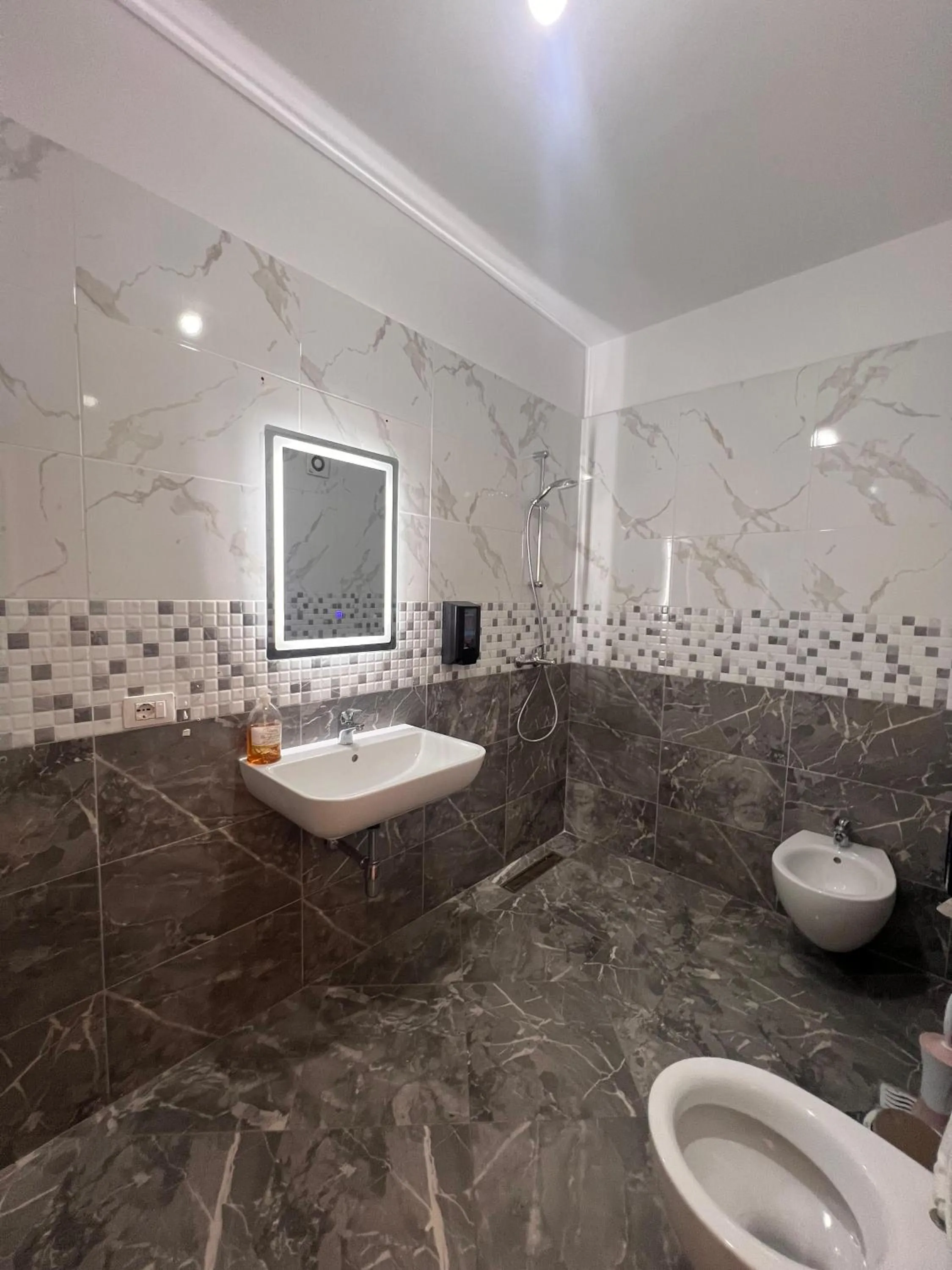 Bathroom in Kalpazo Home Tirana 21