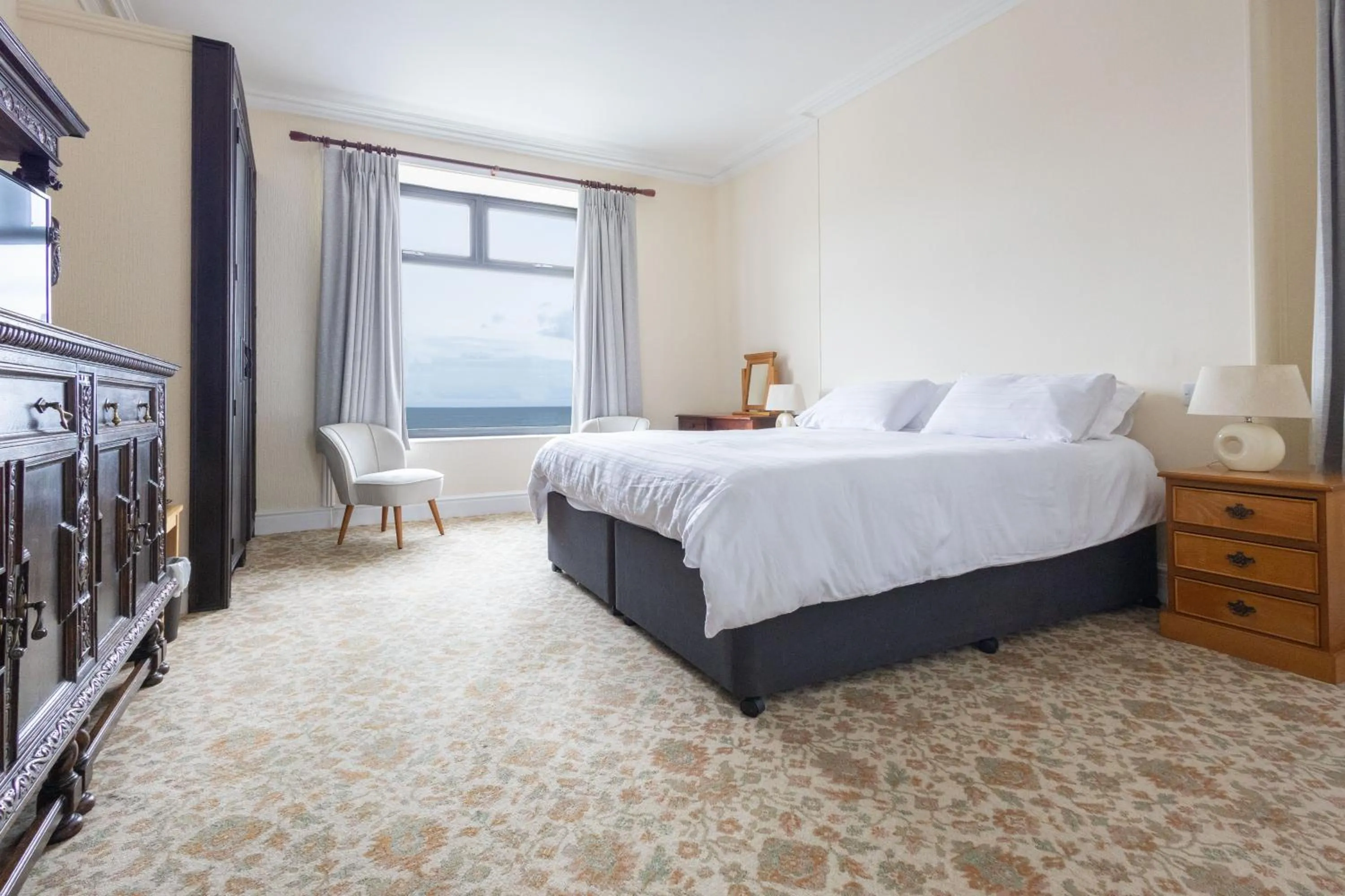 Bed in Falcon's Nest Hotel