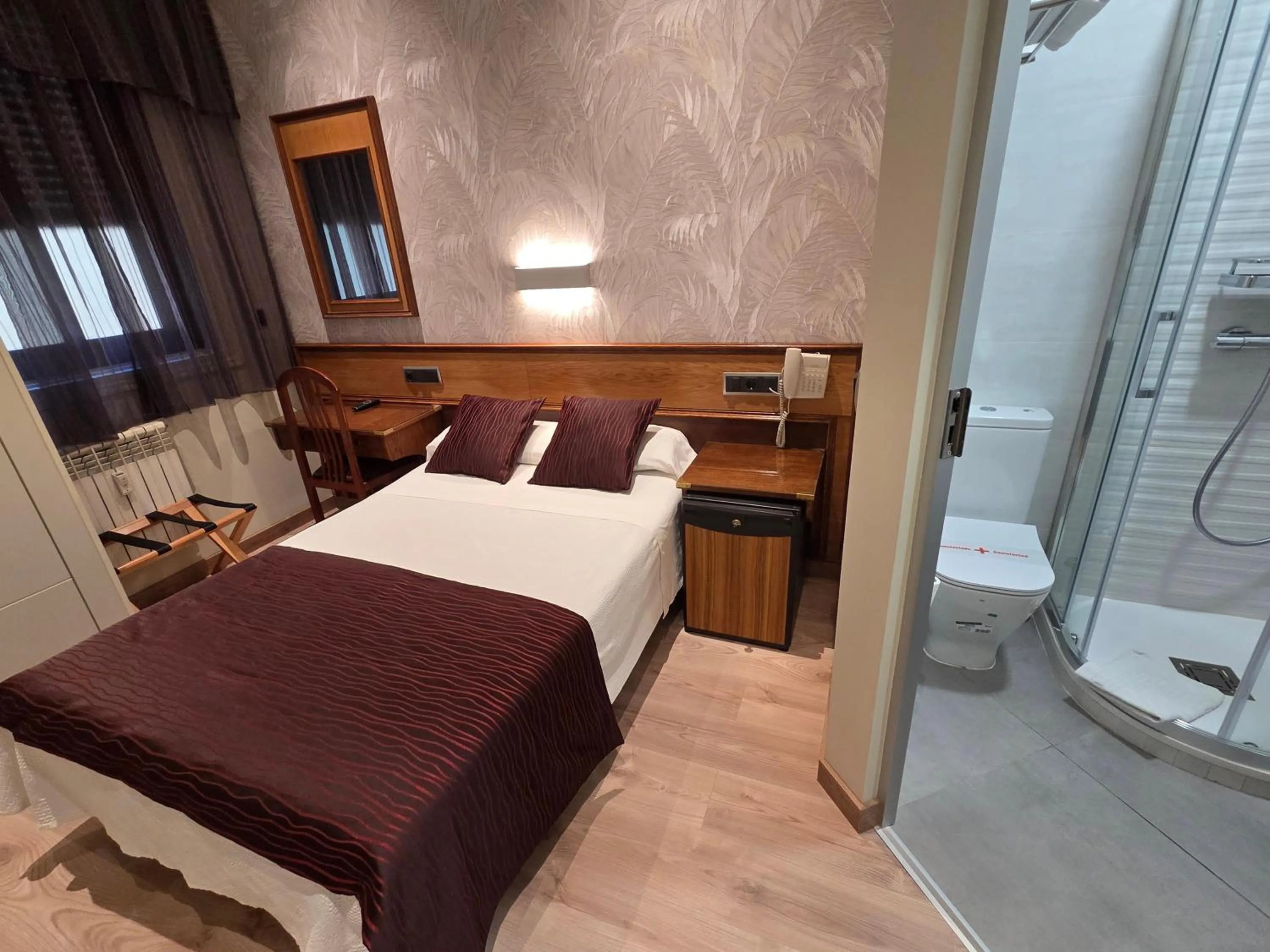 Bed in Hostal Hispano - Argentino Gran Vía