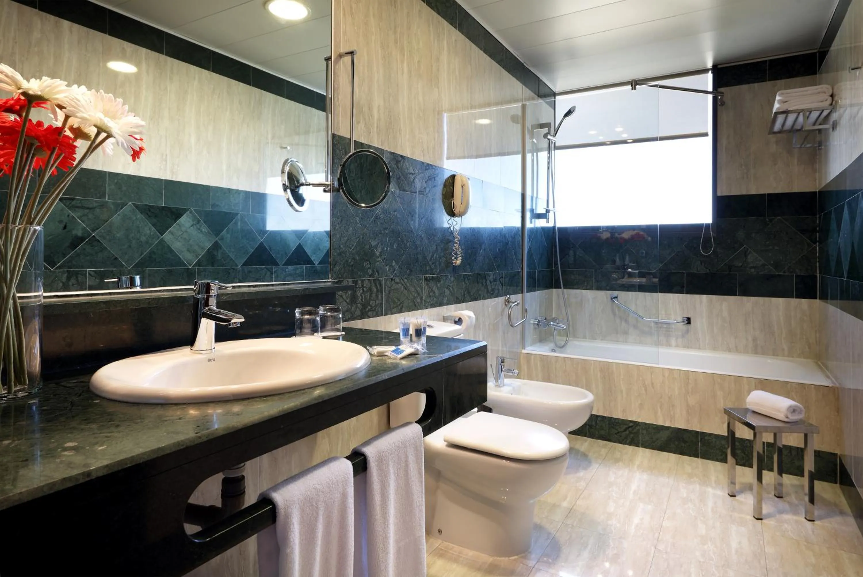 Bathroom in Crisol Vía Castellana