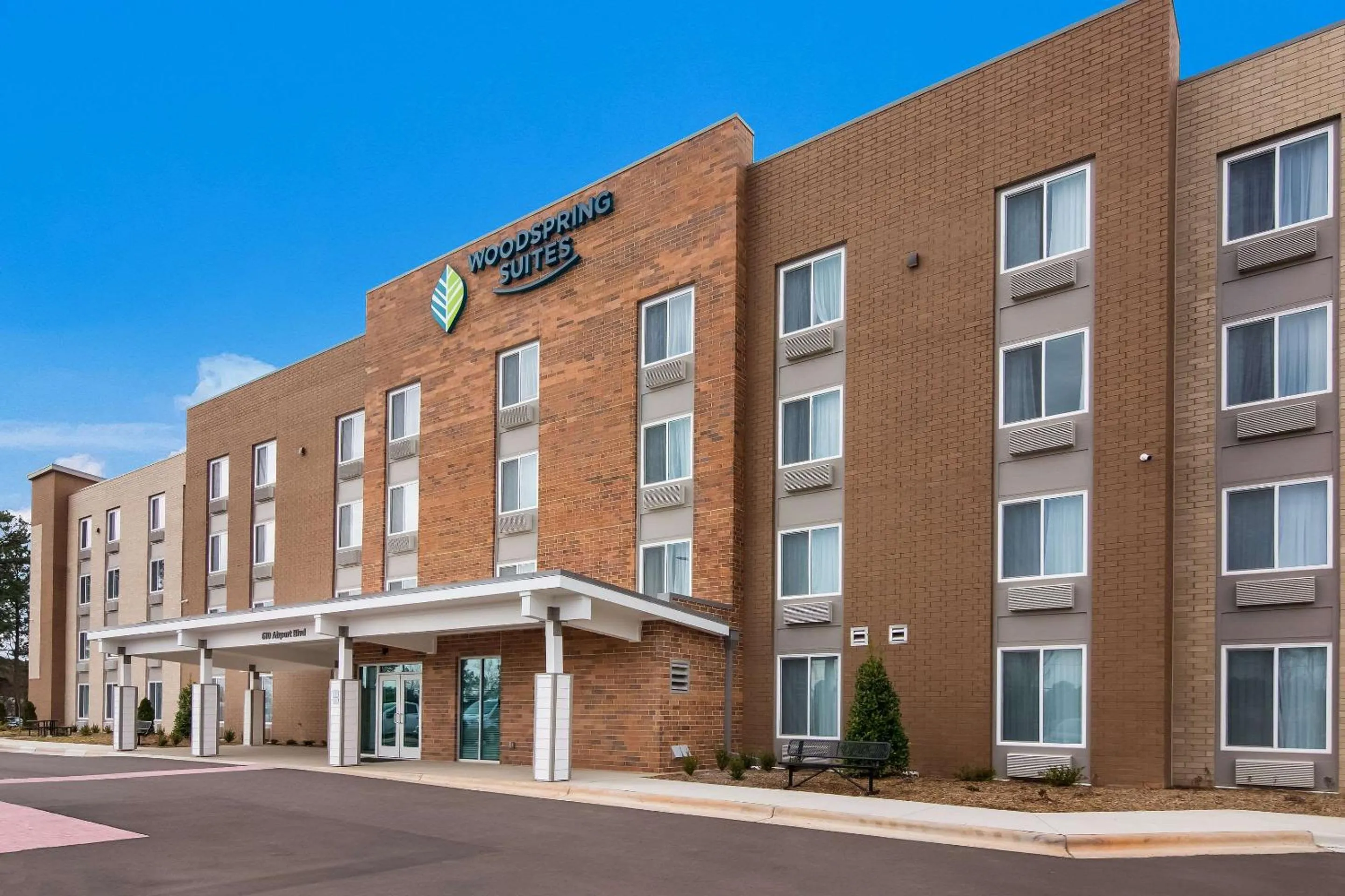 Property building in WoodSpring Suites Morrisville - Raleigh Durham Airport