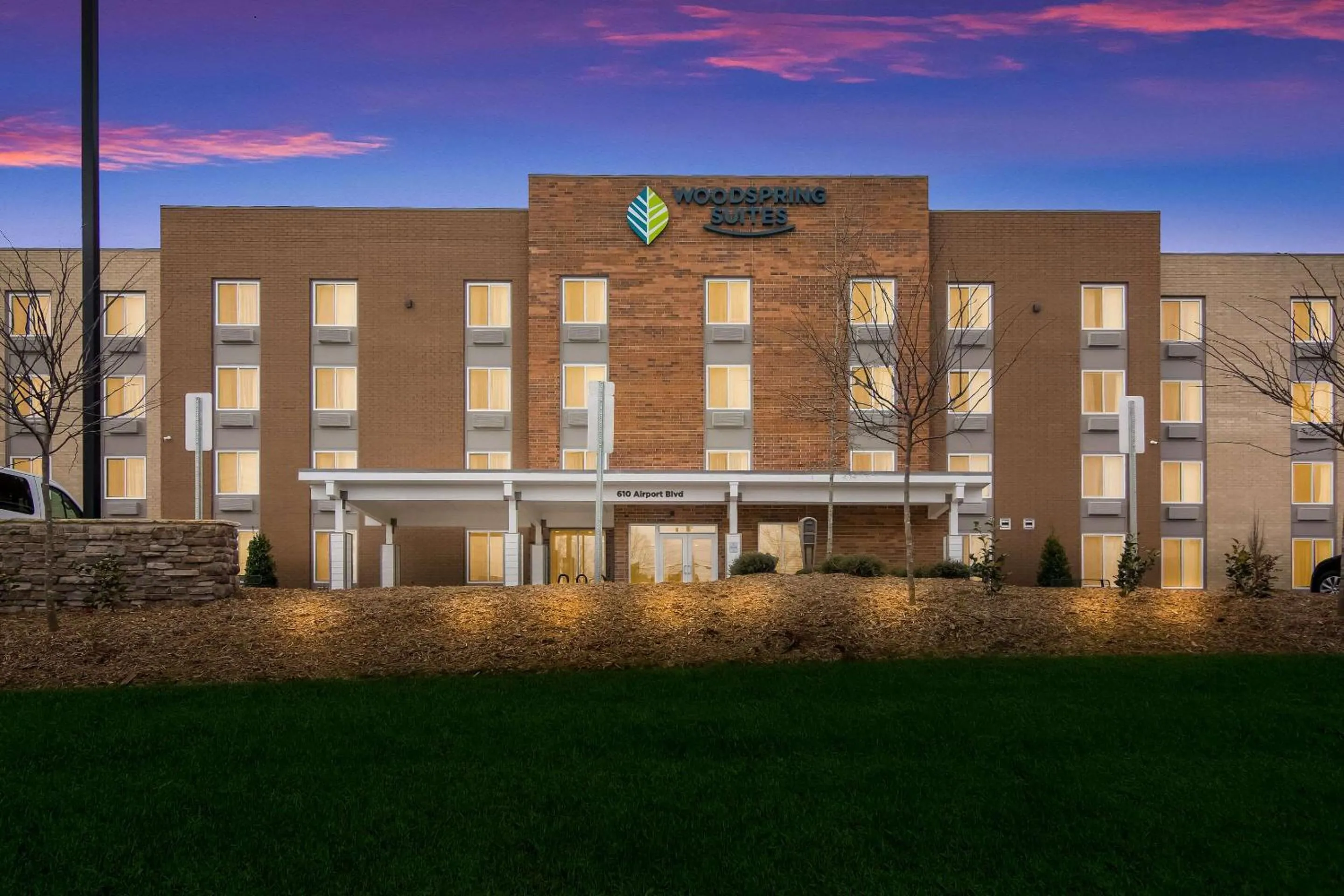 Property building in WoodSpring Suites Morrisville - Raleigh Durham Airport