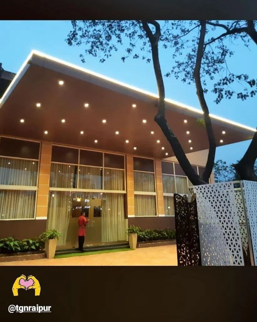 Facade/entrance in TGN SUITES - HOTEL