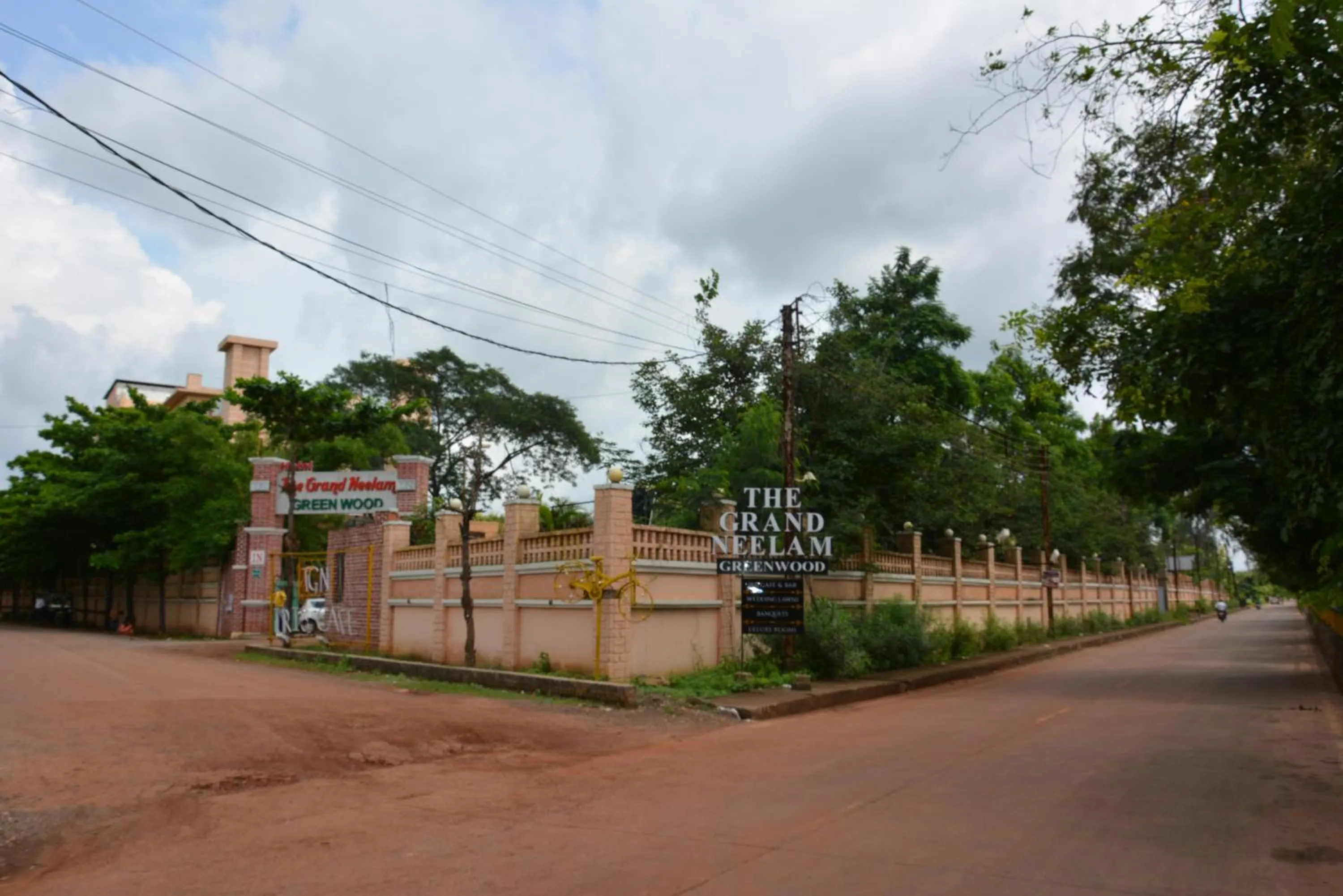 Property building in TGN SUITES - HOTEL