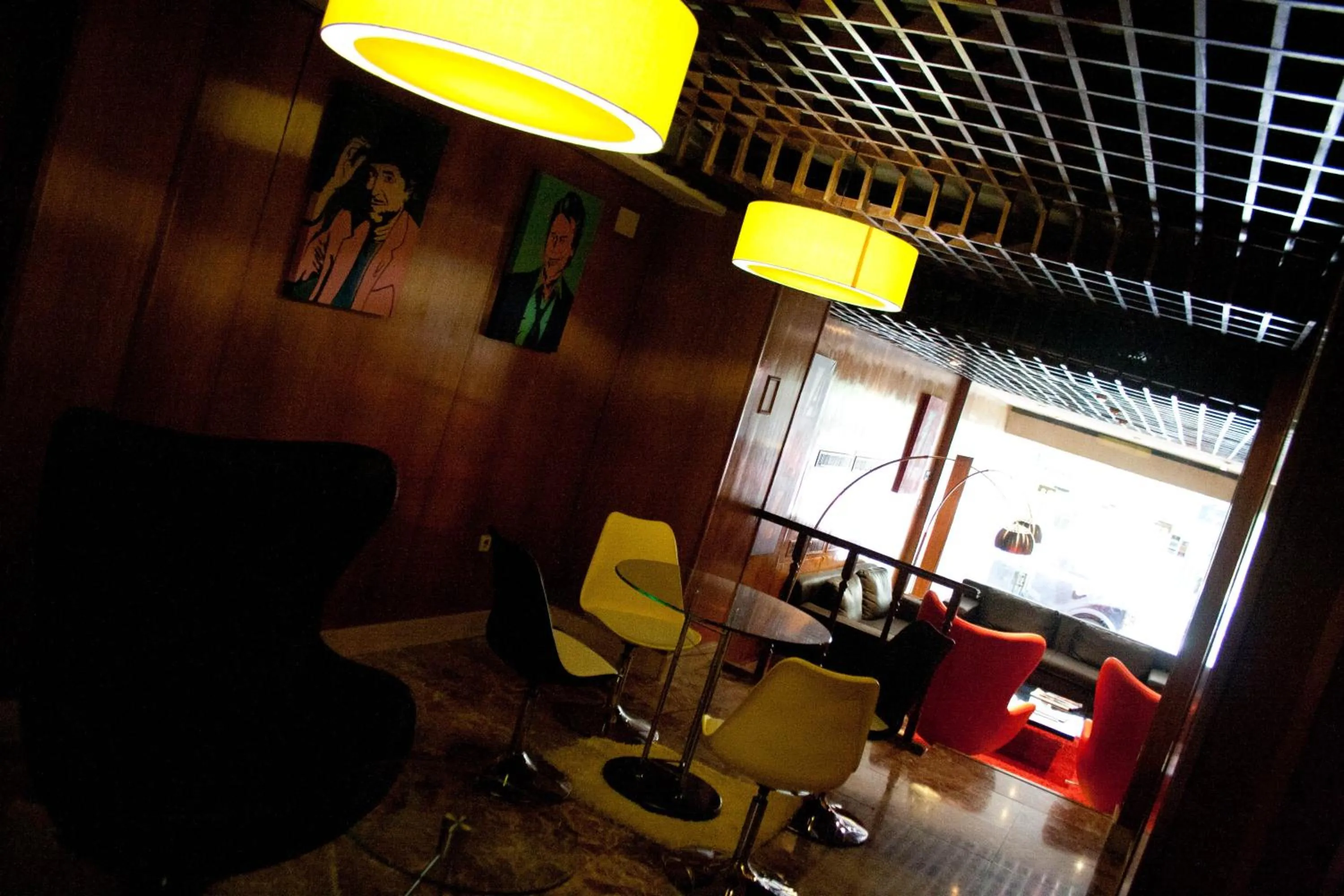 Lounge or bar in Anaco