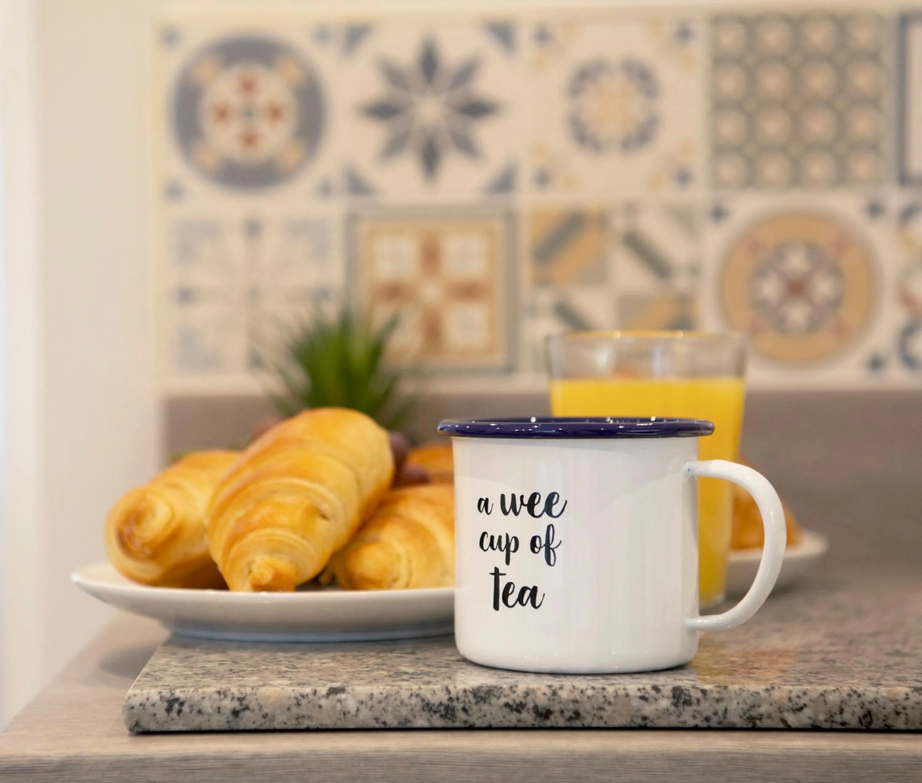 Coffee/tea facilities in The Belfast Boutique Central Cozy