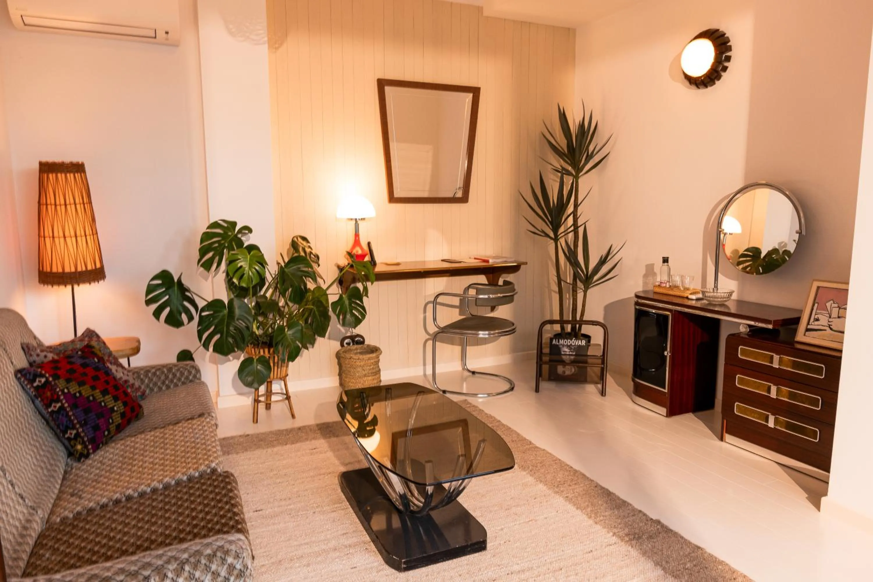 Living room in Hotel du Temps Madrid
