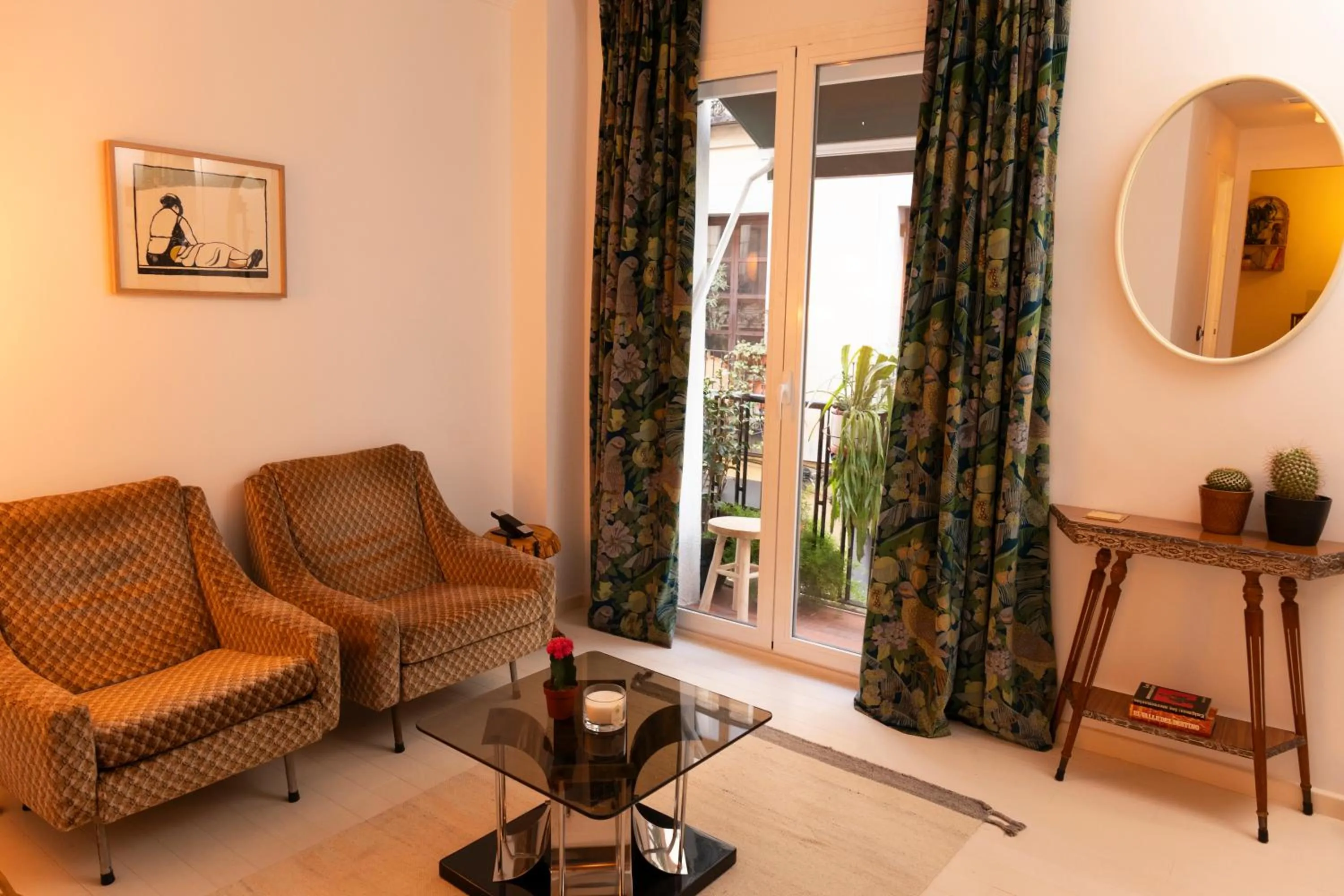 Living room in Hotel du Temps Madrid