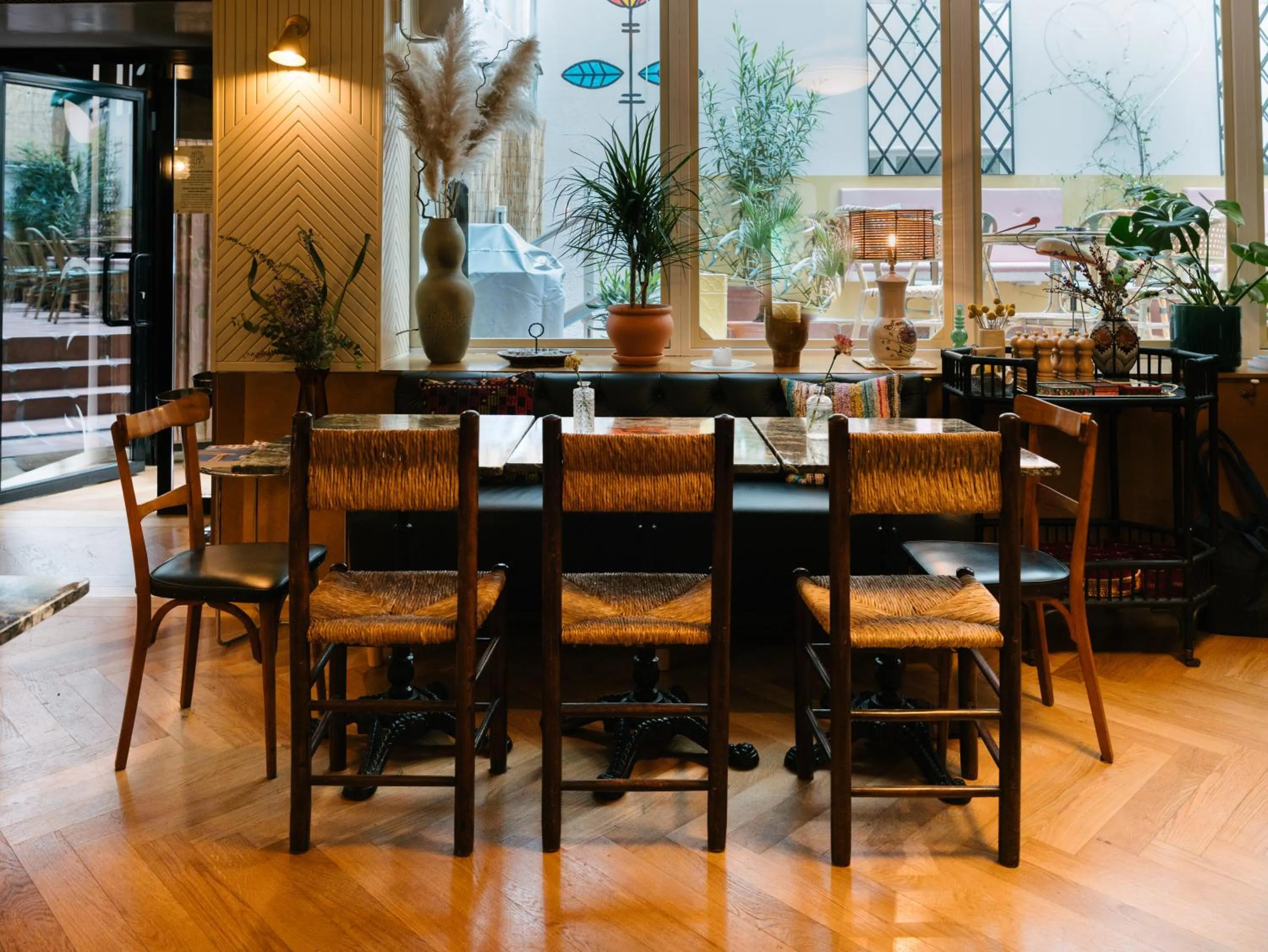 Restaurant/places to eat in Hotel du Temps Madrid