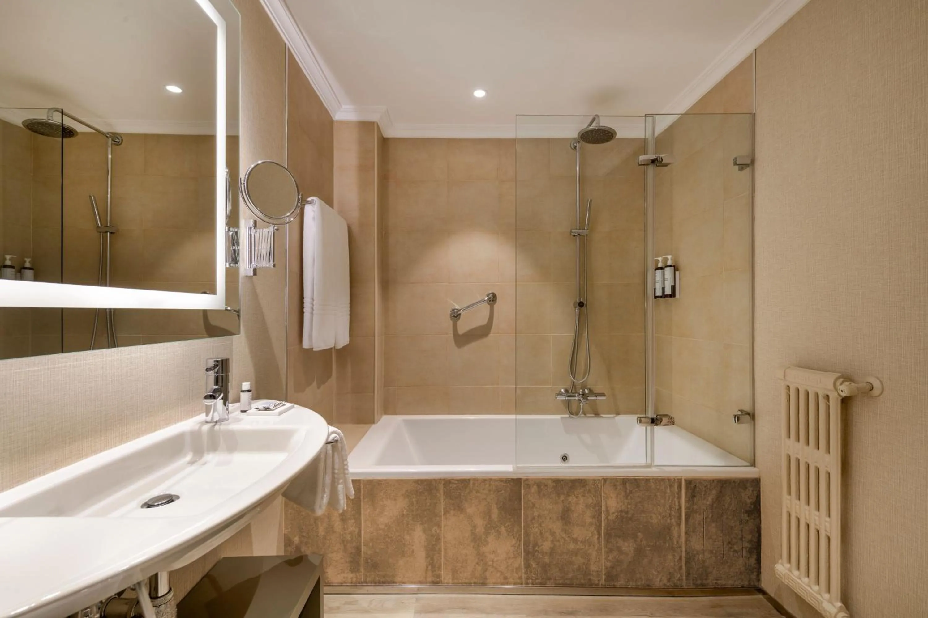 Bathroom in AC Hotel Carlton Madrid by Marriott