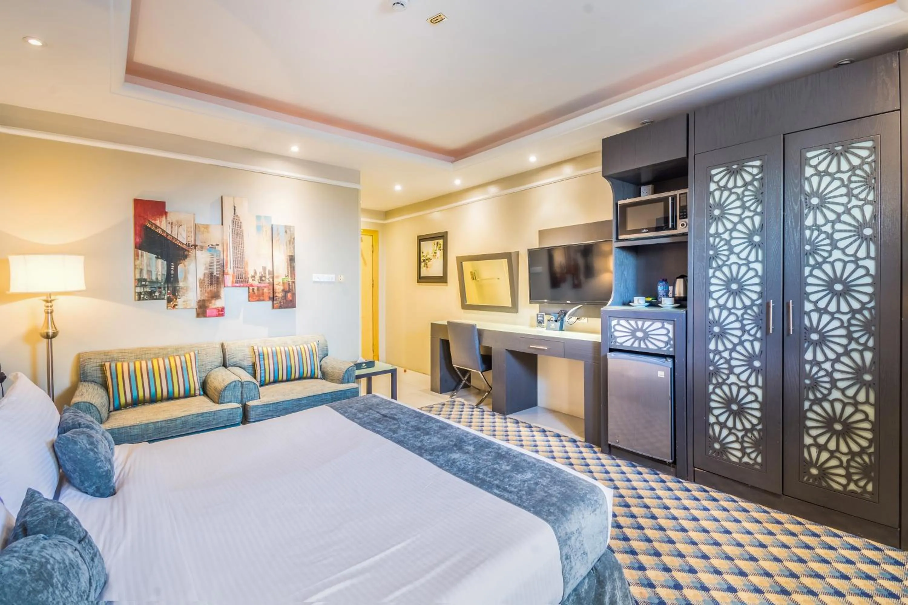 Photo of the whole room in Al Muhaidb Residence Al KHOBAR