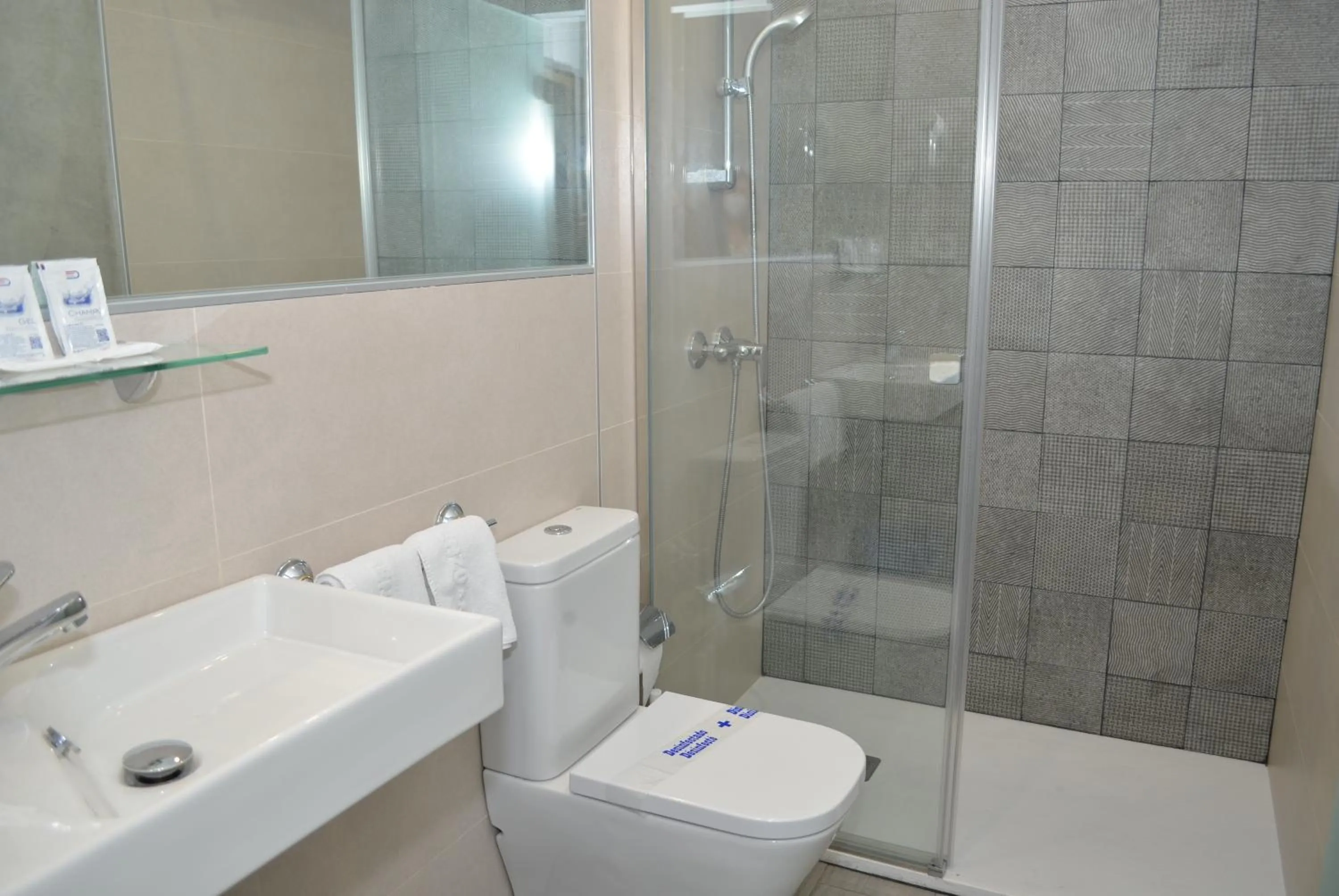 Bathroom in Hostal San Lorenzo