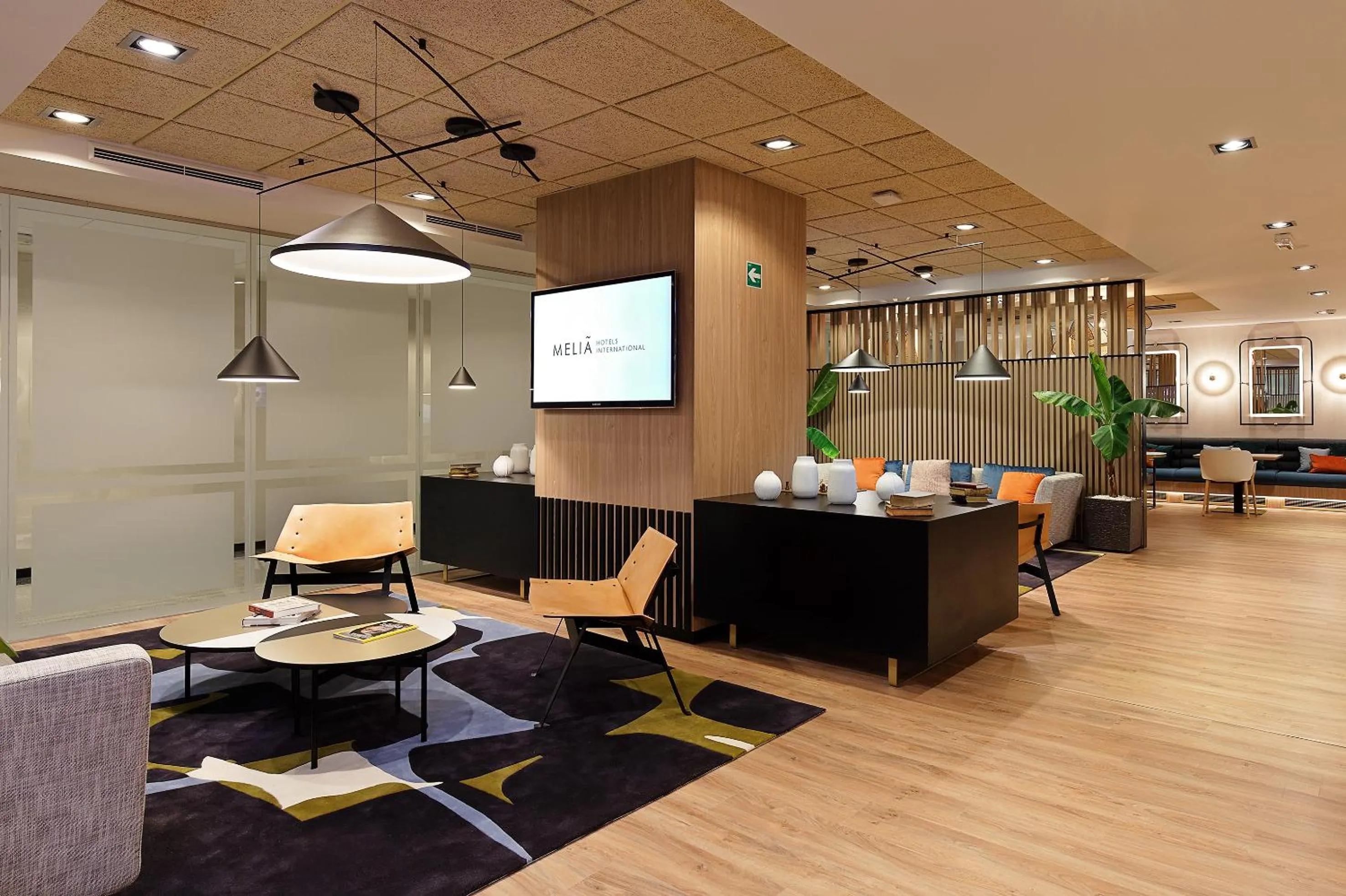 Lounge or bar in Melia Avenida de America