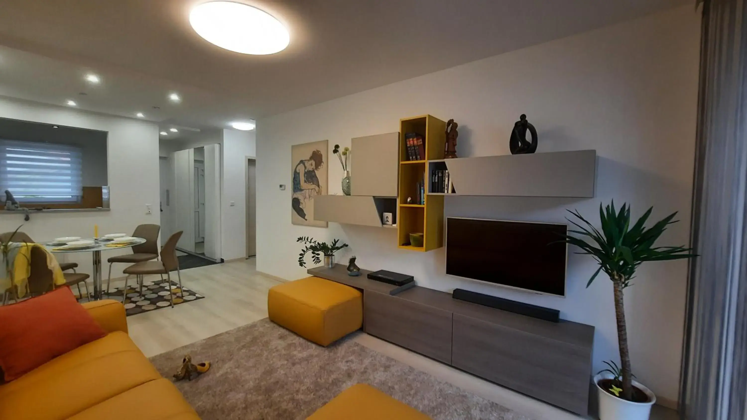 DISZTINGVÁLT Apartman, free garage DISZTINGVÁLT Apartman, free garage