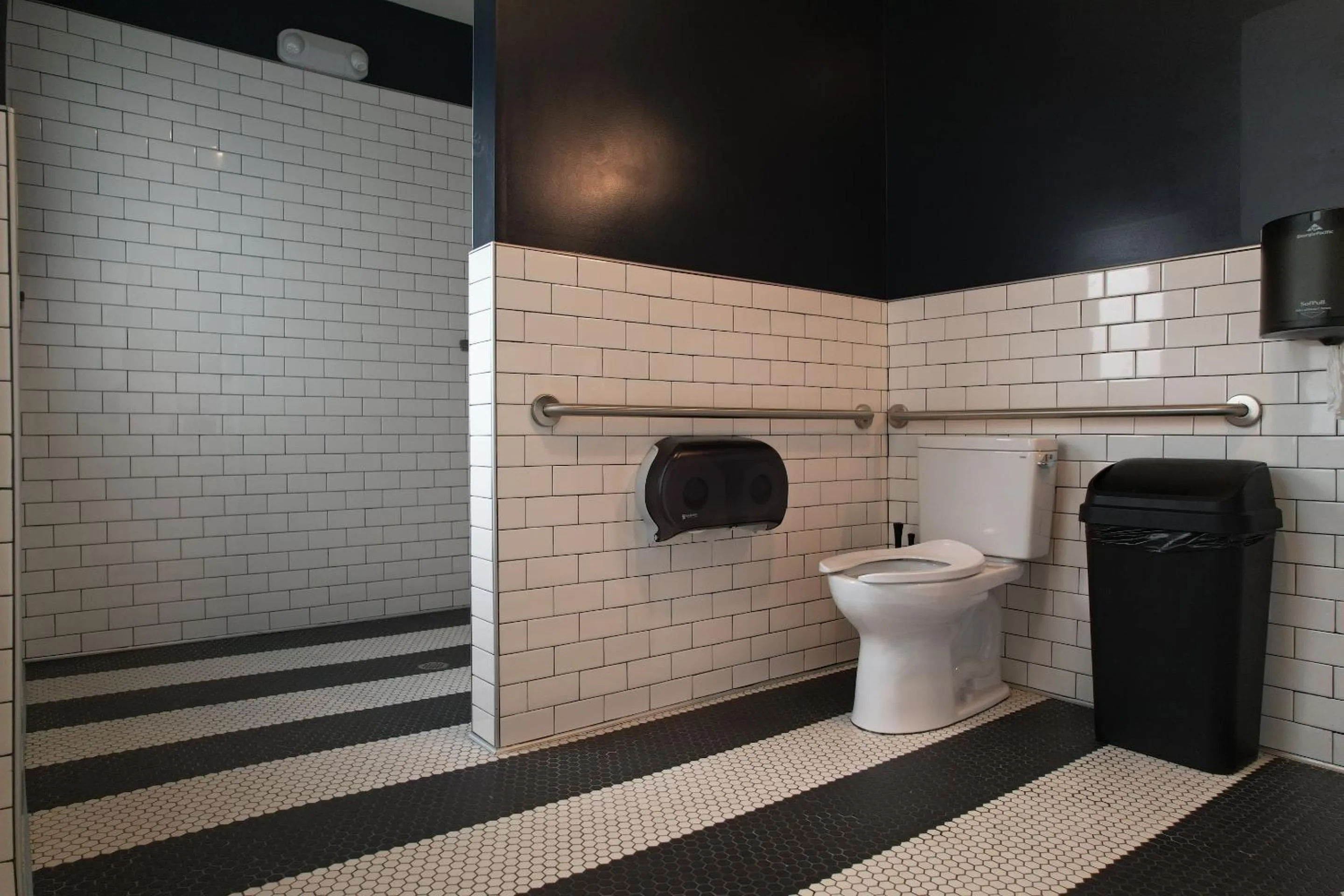 Toilet in Chapter San Francisco