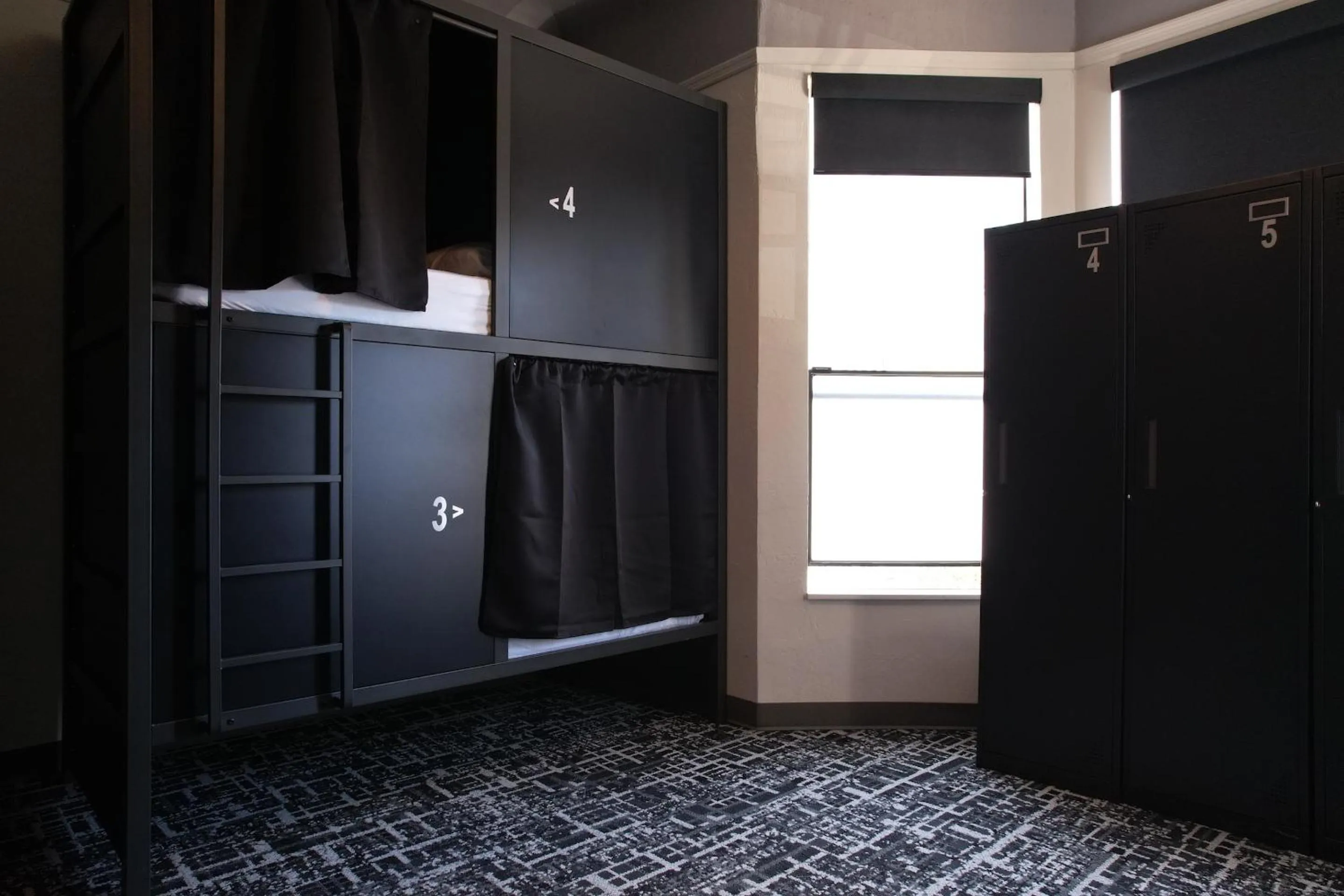 Photo of the whole room in Chapter San Francisco