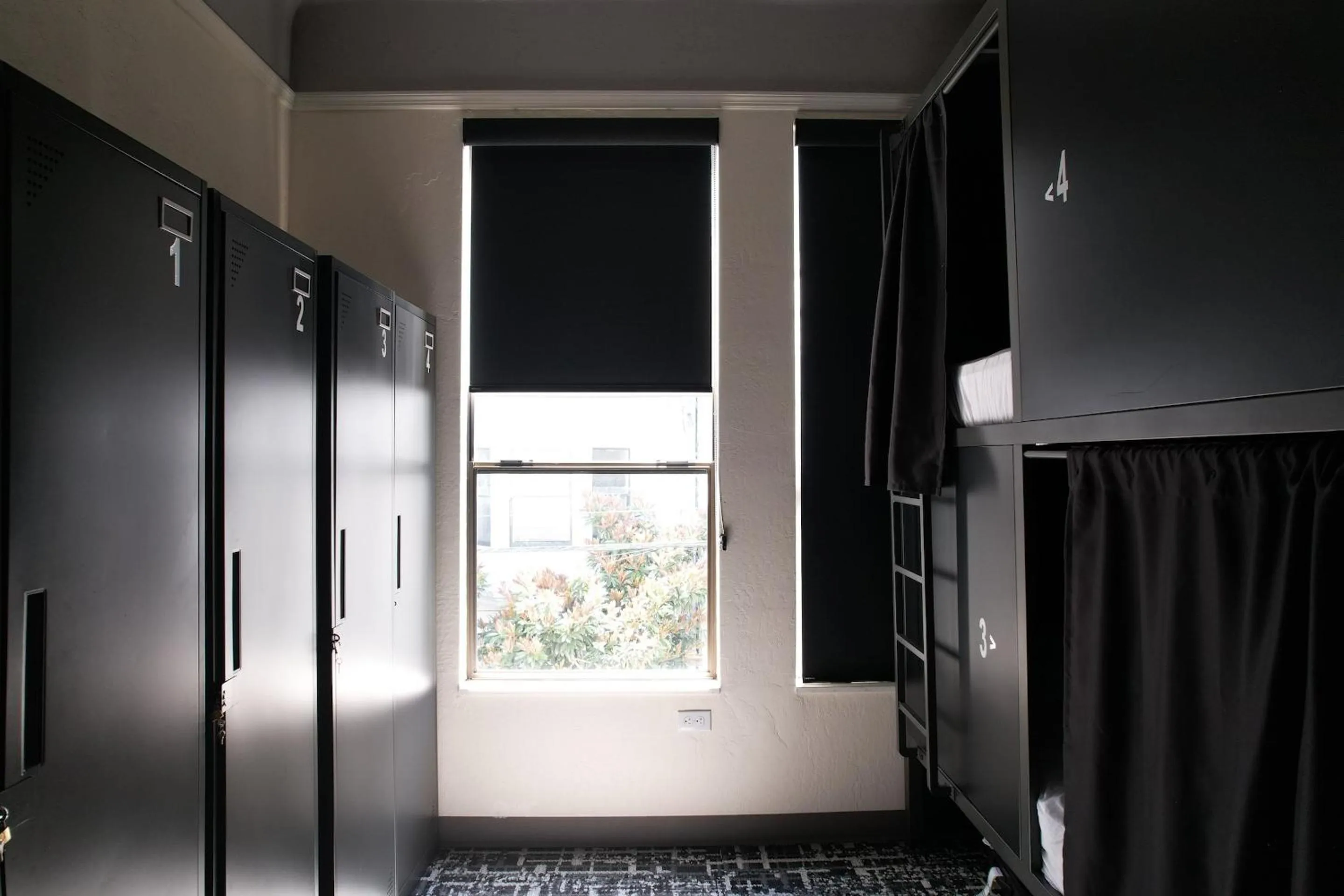 Photo of the whole room in Chapter San Francisco