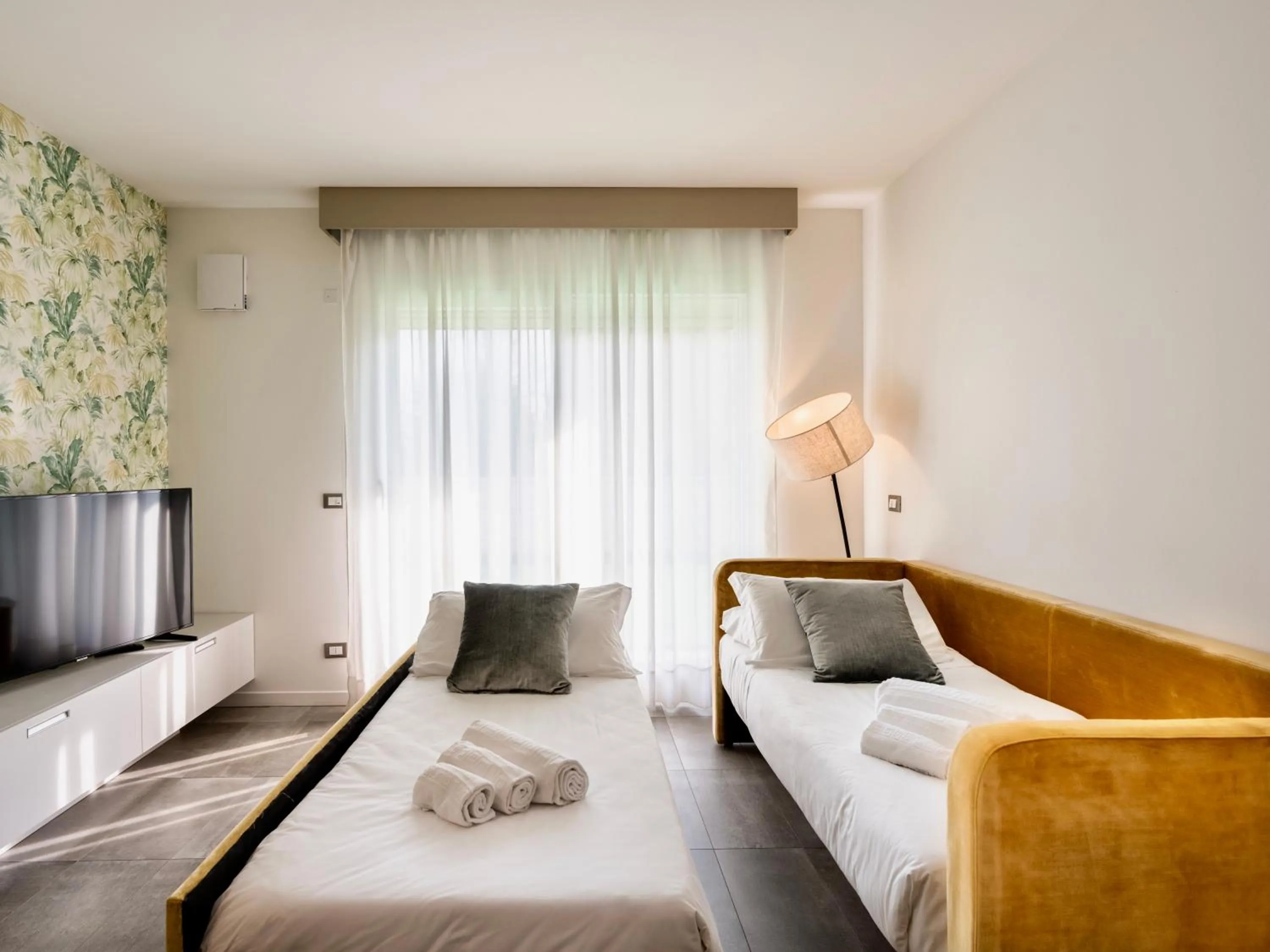 Bed in Venice Green Residence