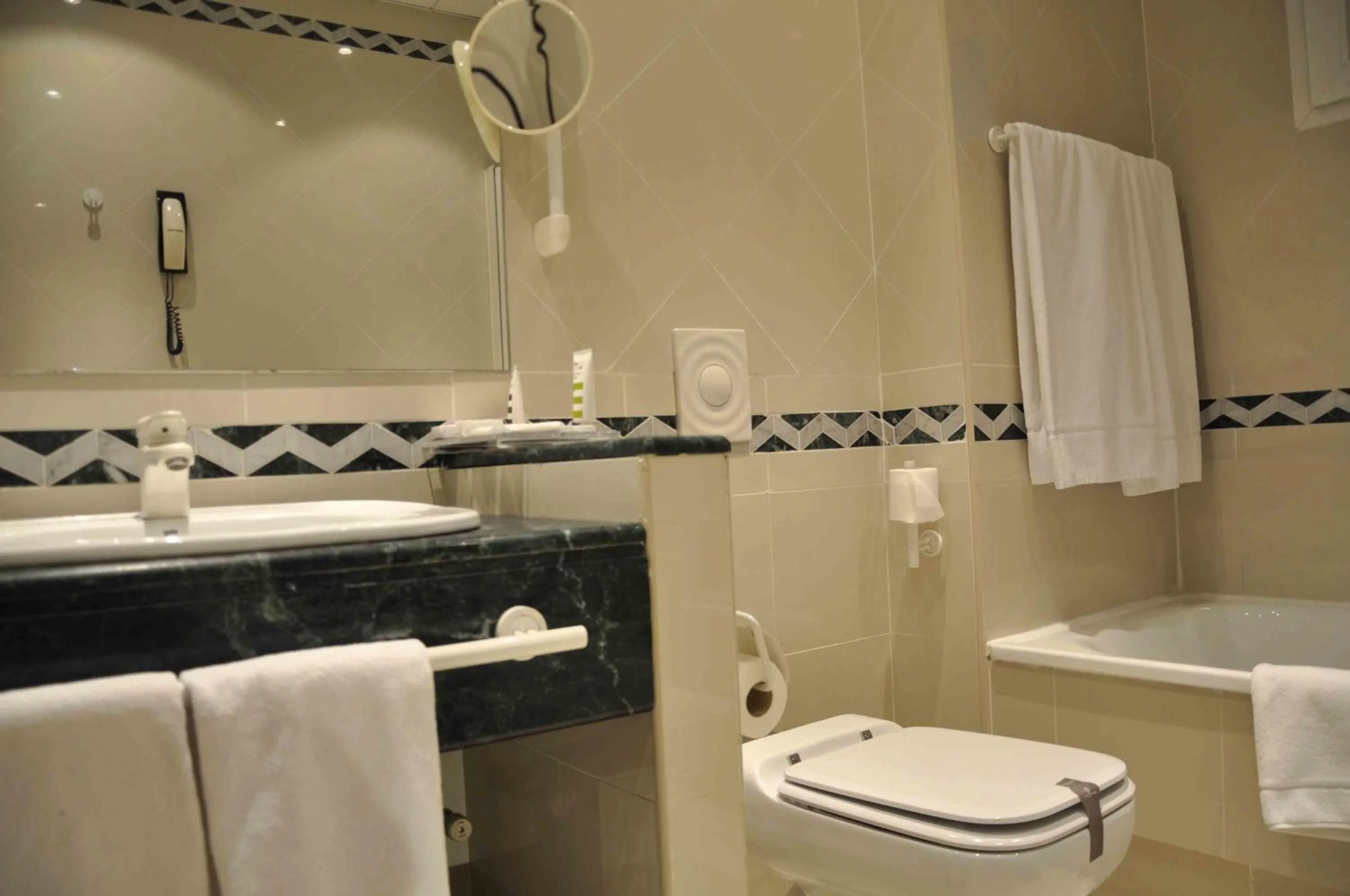 Bathroom in Inhala Hotel Garden