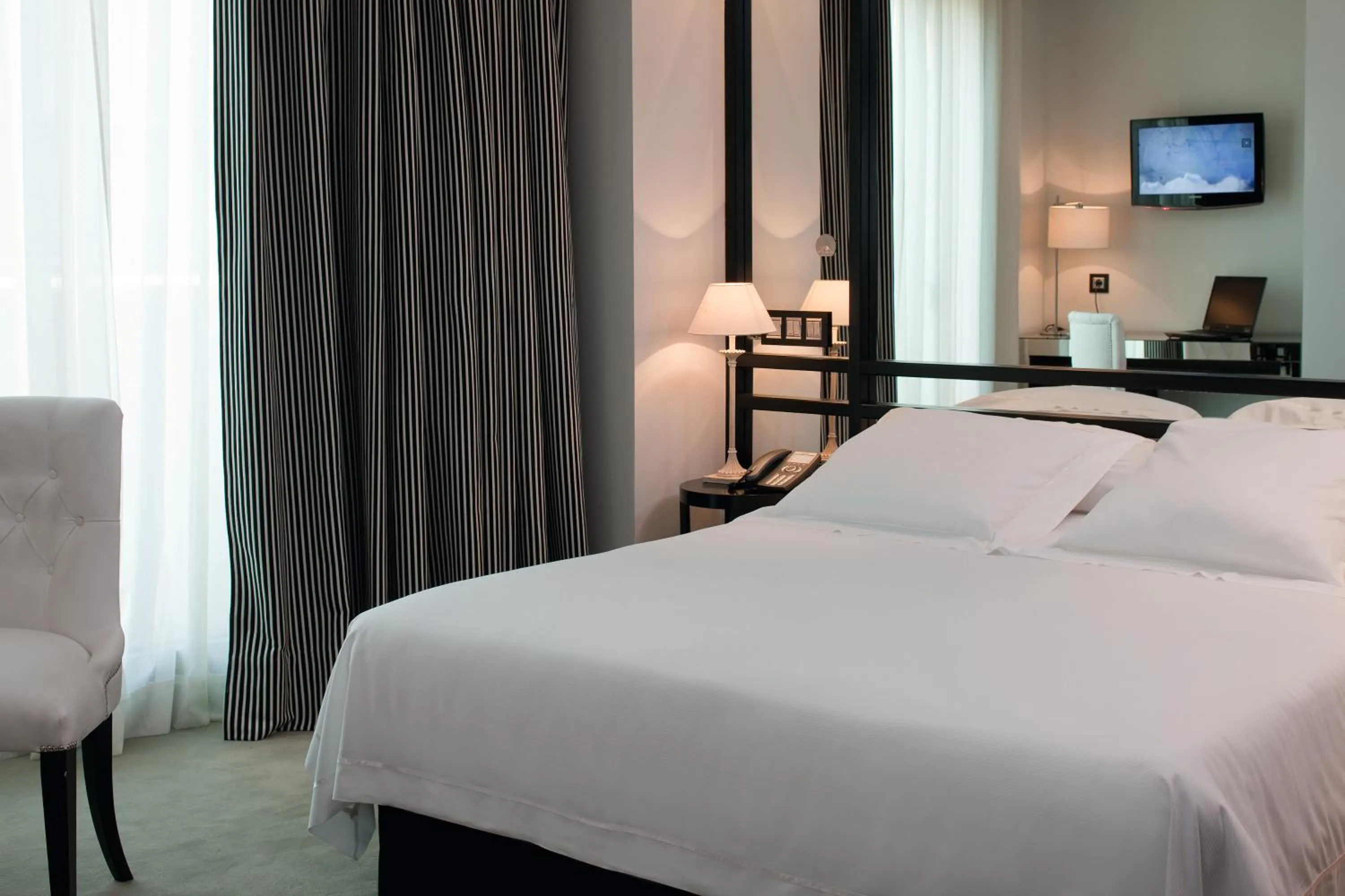 Bedroom, Bed in Inhala Hotel Garden