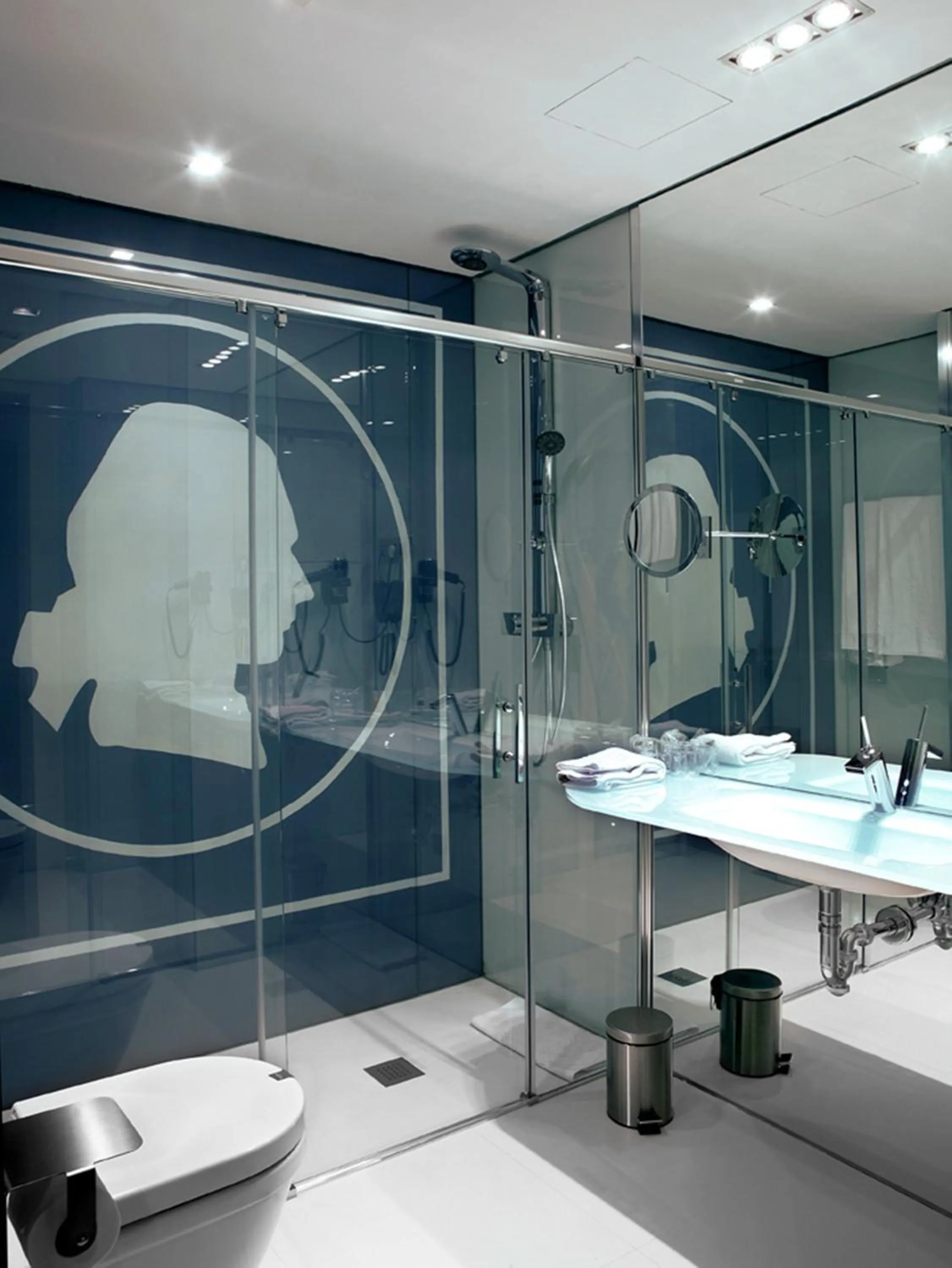 Toilet in Inhala Hotel Garden