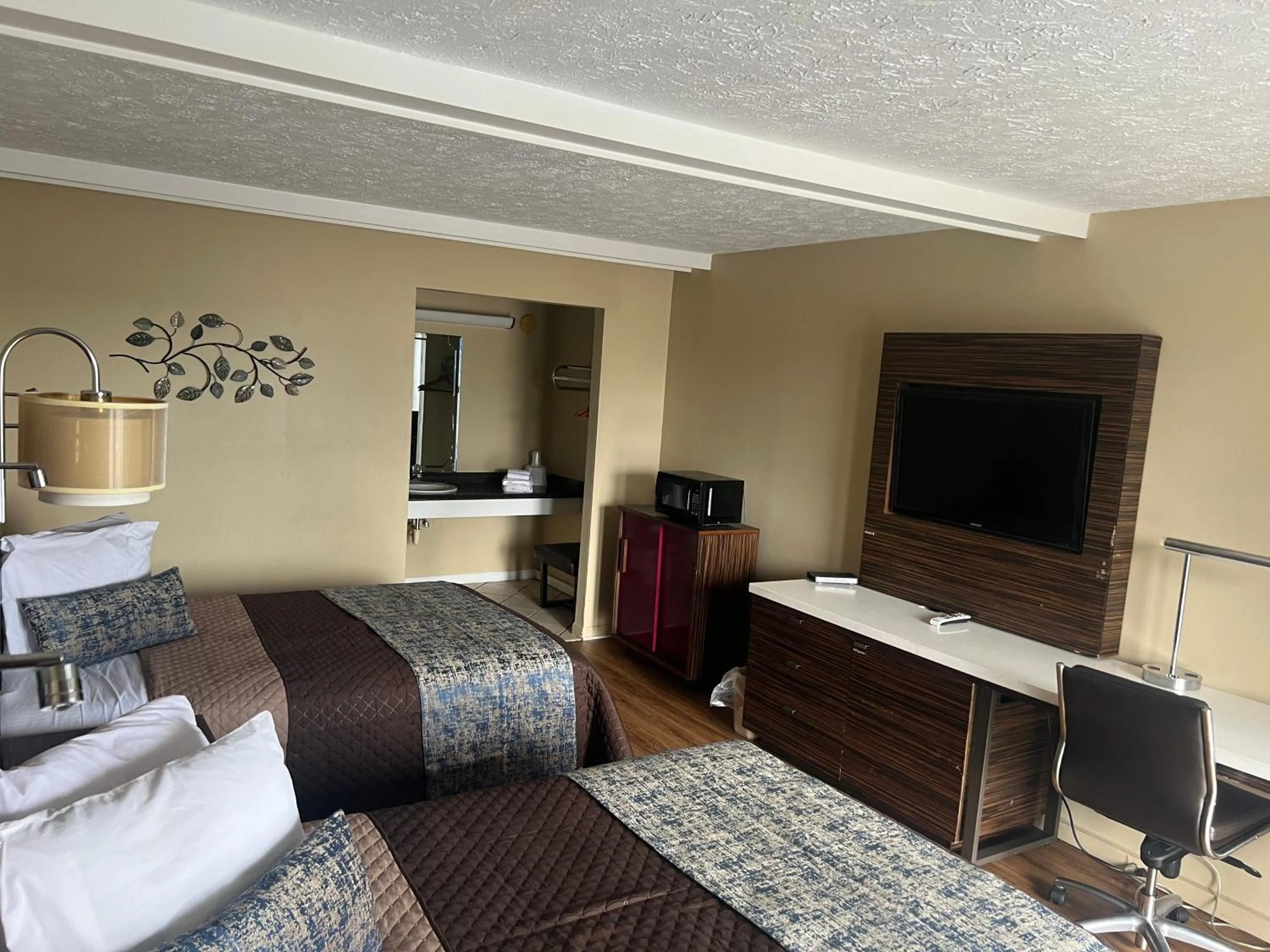 Photo of the whole room, Bed in Towne inn