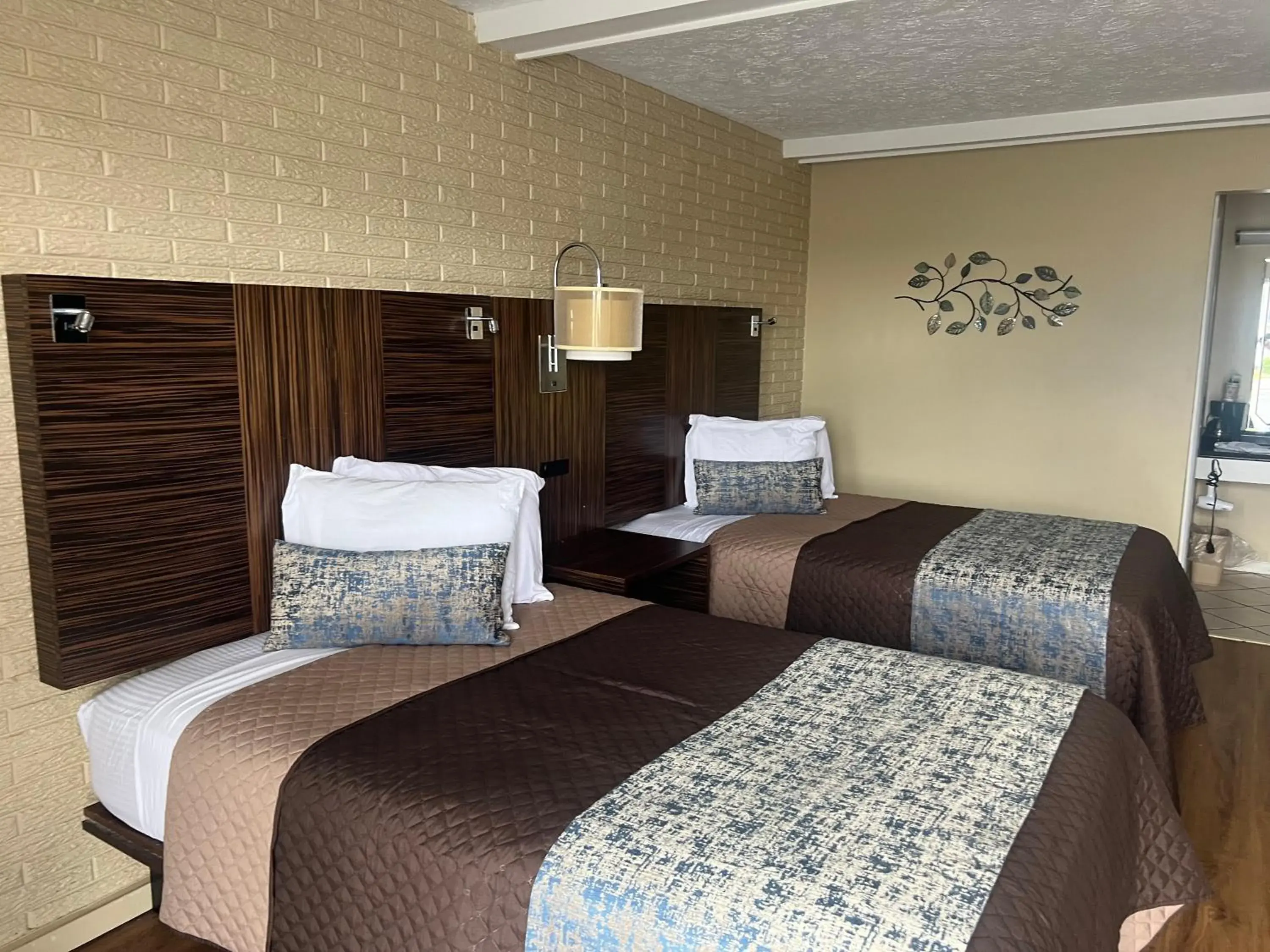 Deluxe Suite in Towne inn Deluxe Suite in Towne inn