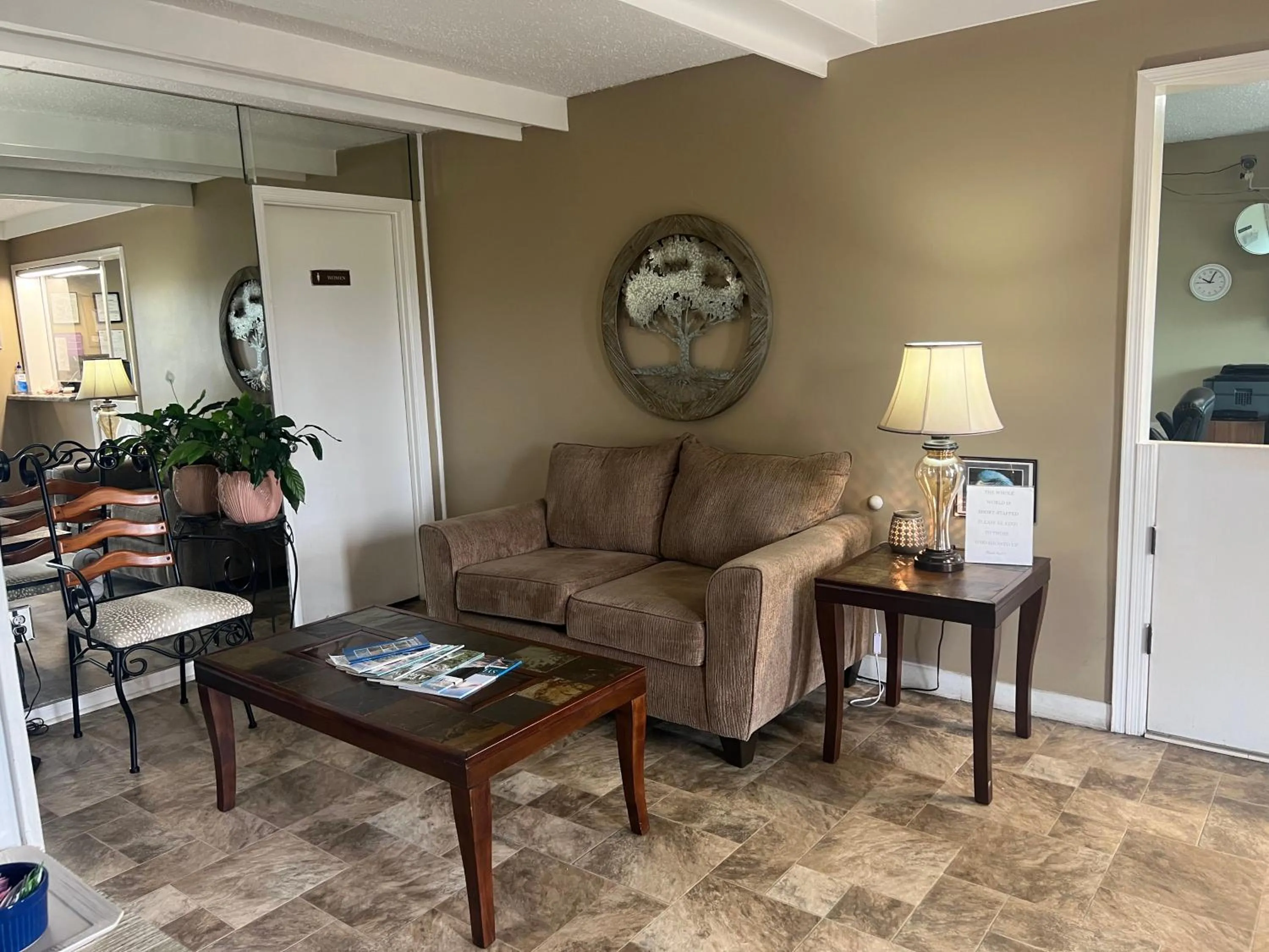 Seating area in Towne inn