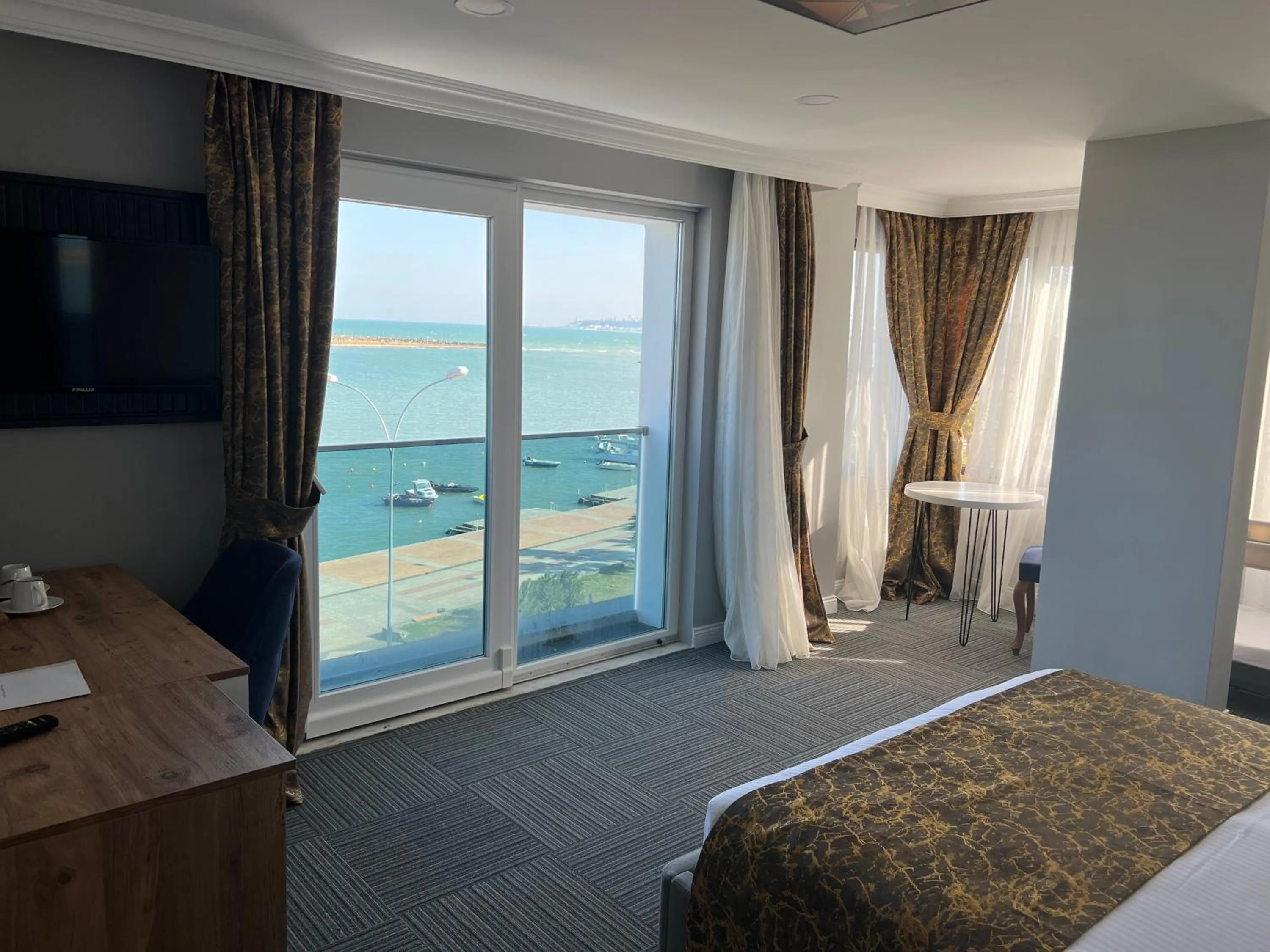 Bed in Çepni's HOTEL