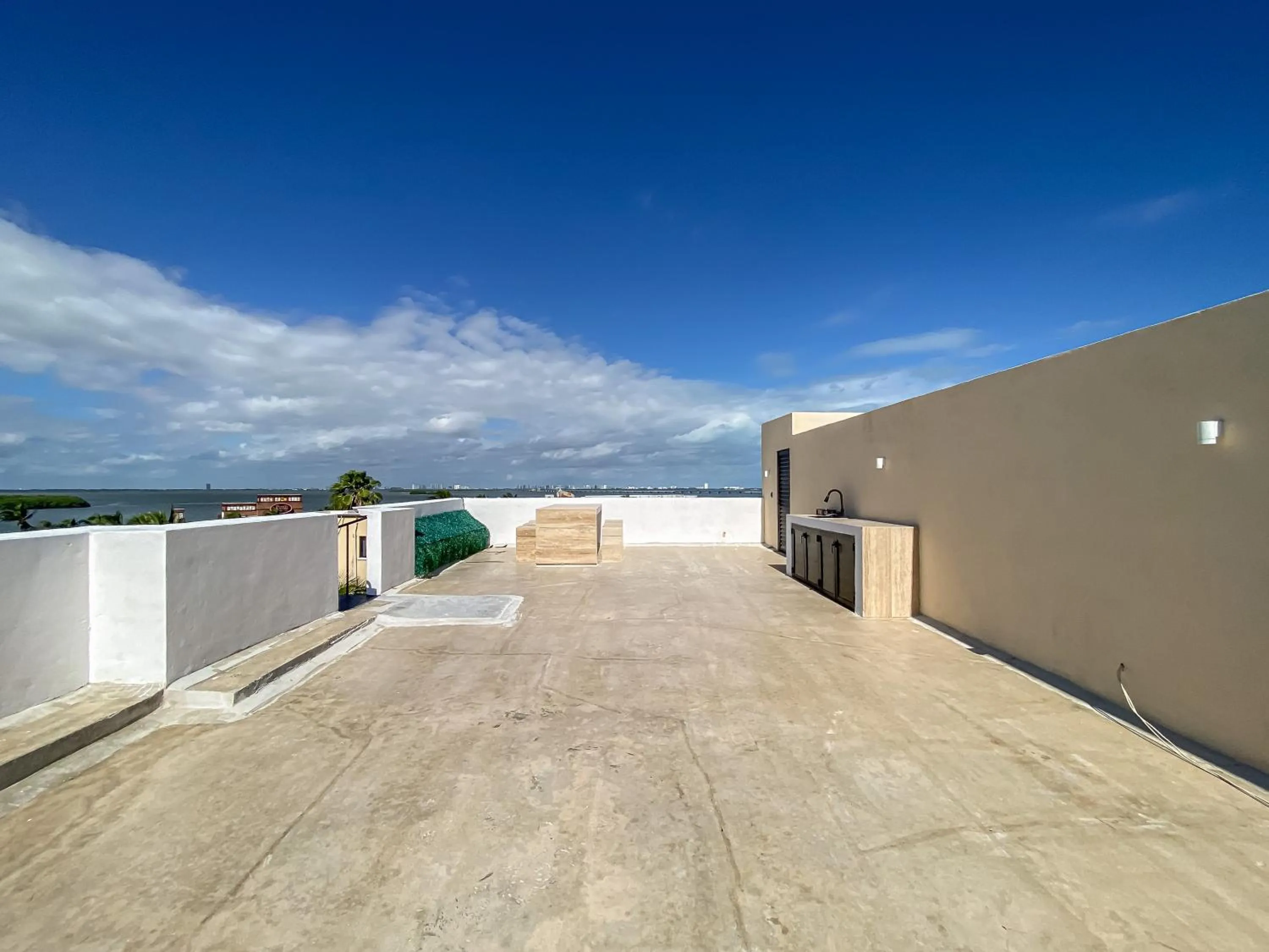 Balcony/Terrace in Villas Tropical By Andiani