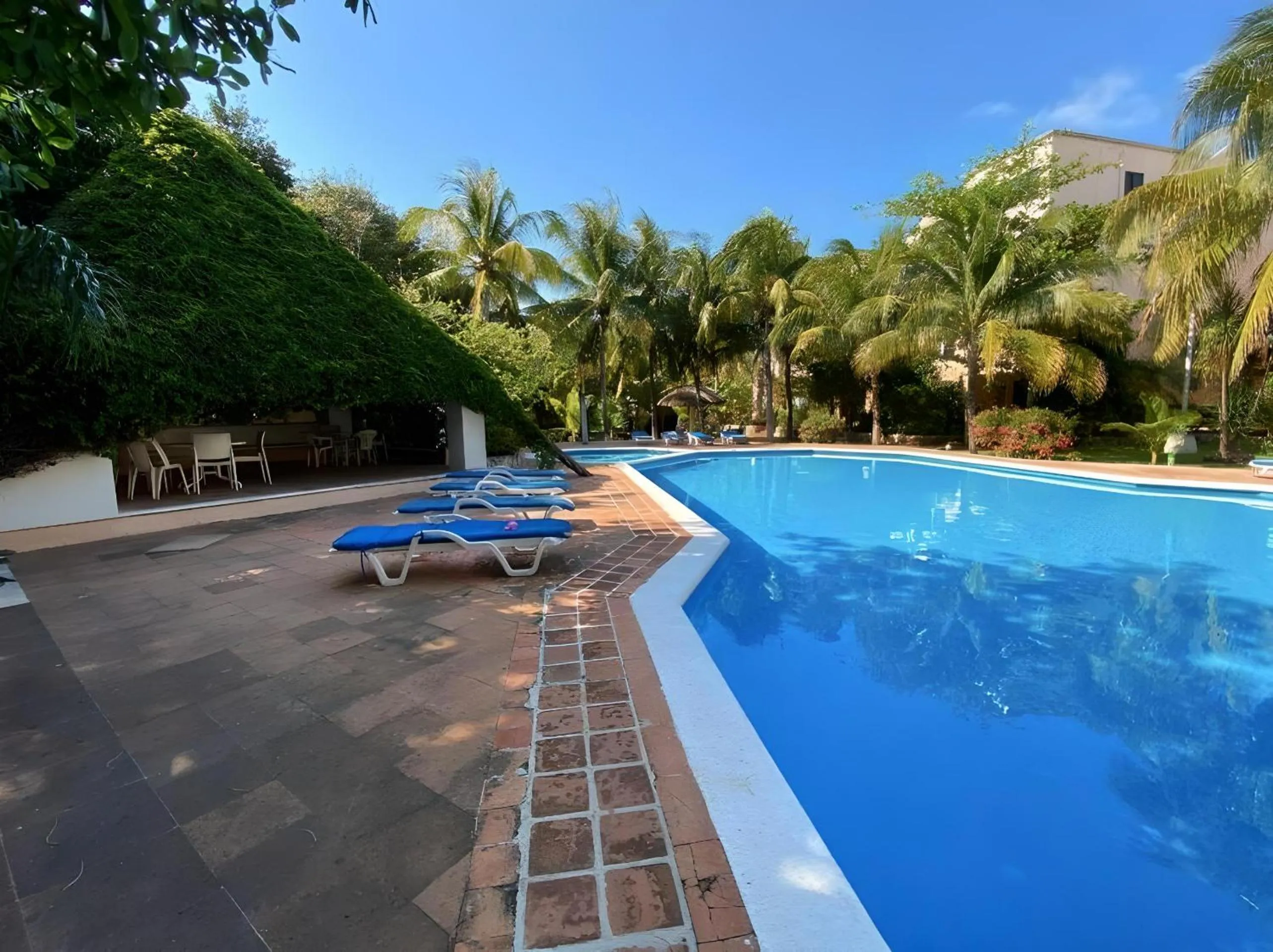 Day in Villas Tropical By Andiani